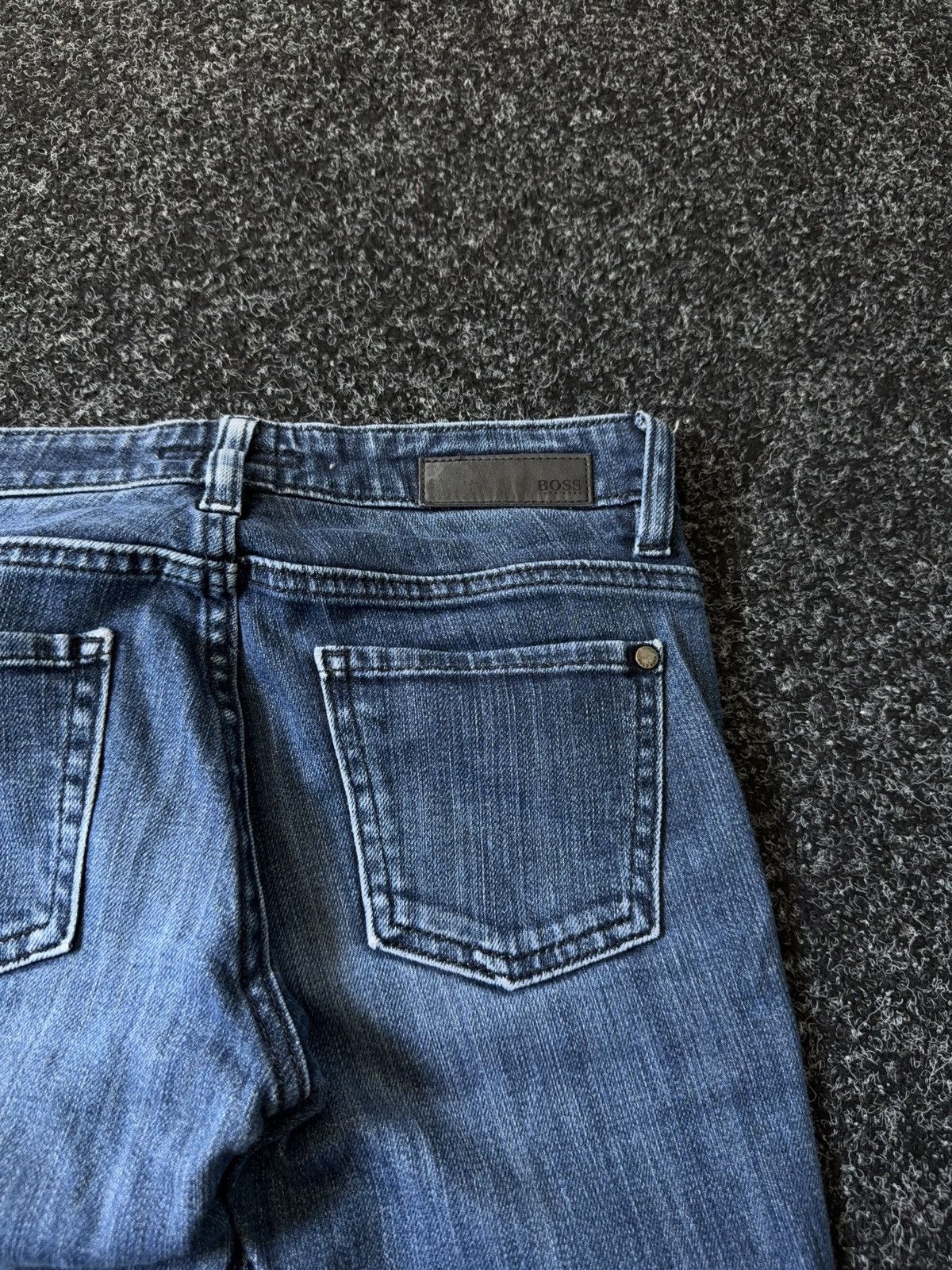 Hugo Boss Y2K retro 00s Luxury Hugo Boss skinny women’s pants Size 25" / US 0 / IT 36 - 17 Thumbnail