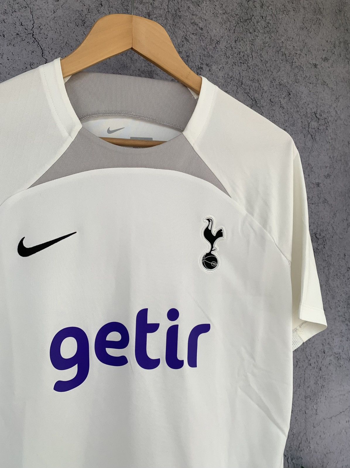 Nike Nike Tottenham 2022-2023 Pre Match Football Shirt Size L Size US L / EU 52-54 / 3 - 2 Thumbnail