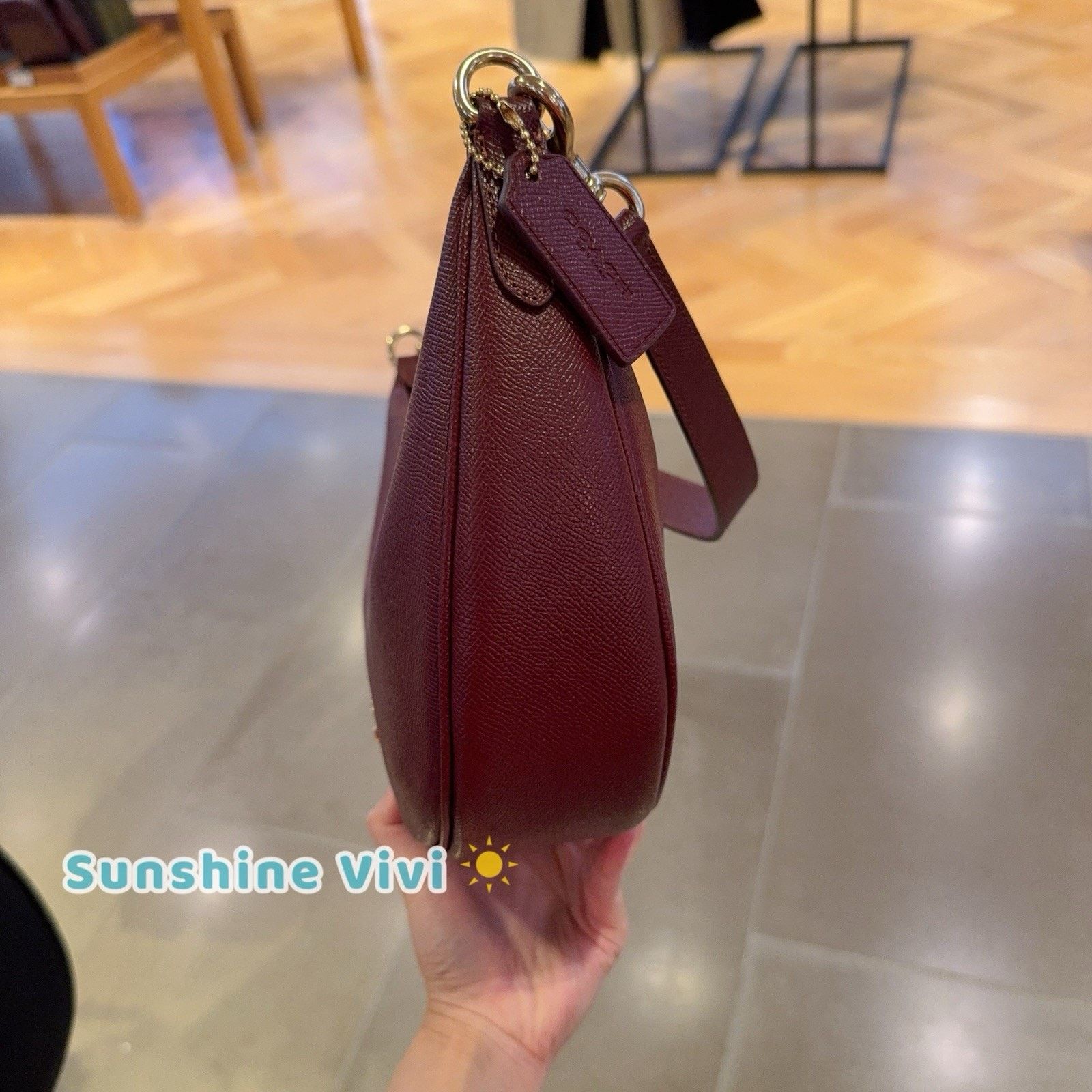 Coach NWT Coach Aria Shoulder Bag CCL28 leather DARK WINE Size ONE SIZE - 2 Thumbnail