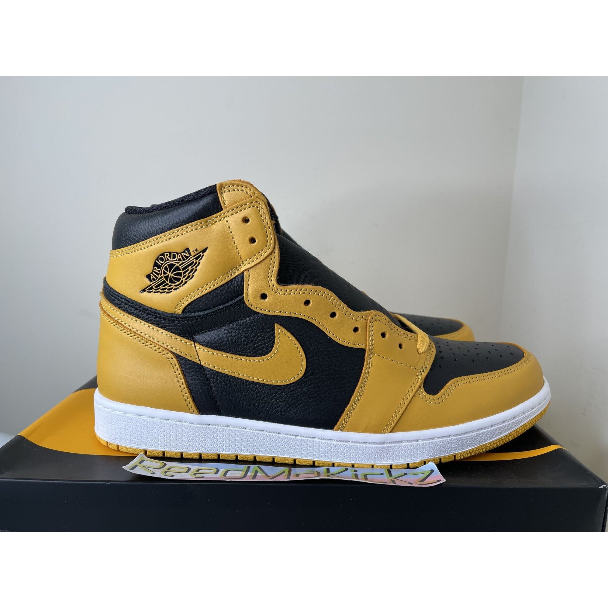 Jordan Brand Jordan 1 Retro High OG Pollen Black Yellow Mens 11.5us Size US 11.5 / EU 44-45 - 3 Thumbnail