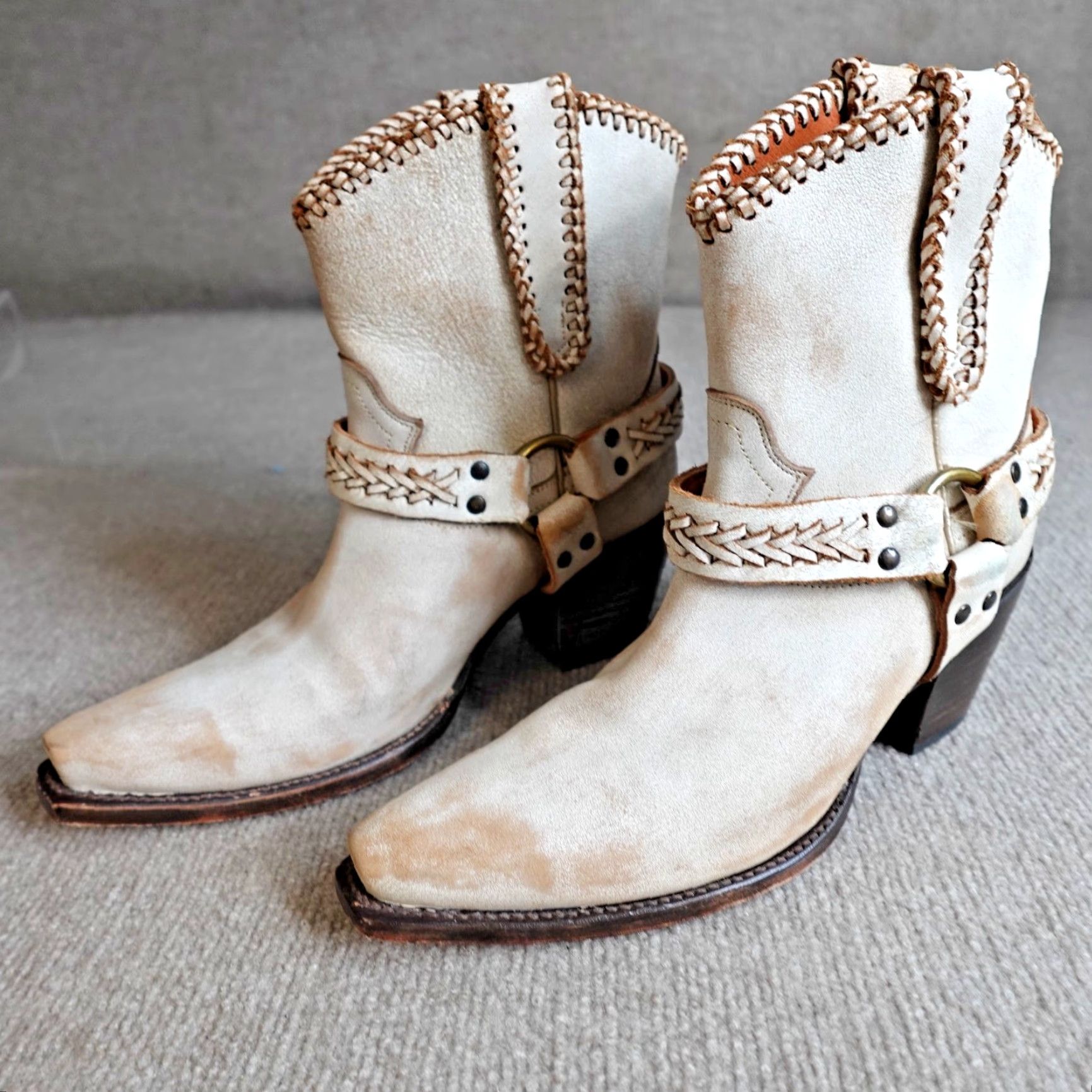Vintage Cleo + Wolf Boots Womens Leather Harness White Snip Toe 8.5B Block Heel Western Cowgirl Cowboy Ankle Boot Size US 9 / IT 39 - 2 Thumbnail