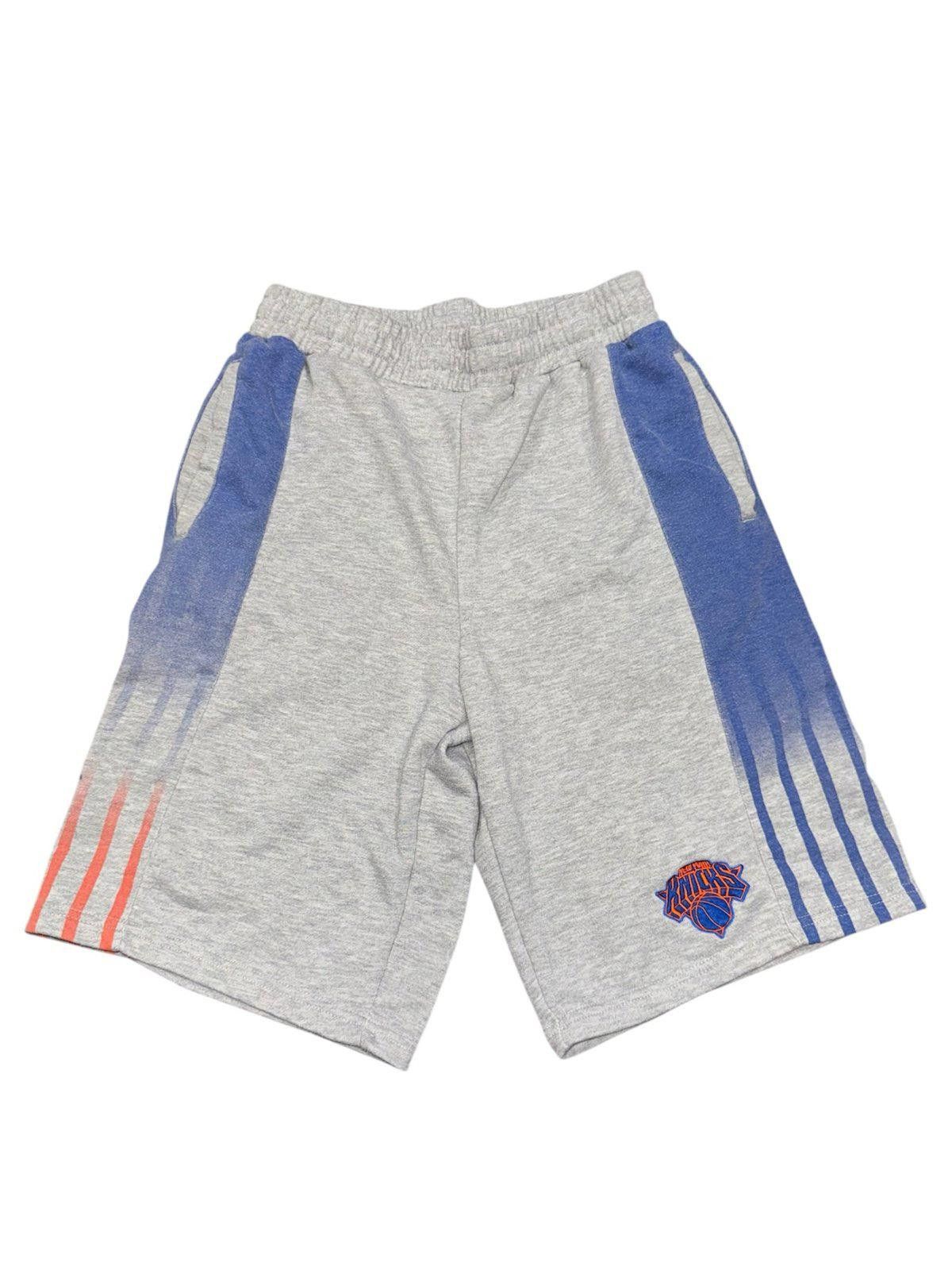 NBA FISLL NBA New York Knicks Faded Stripe Shorts Rare Sz M Size US 32 / EU 48 - 1 Thumbnail
