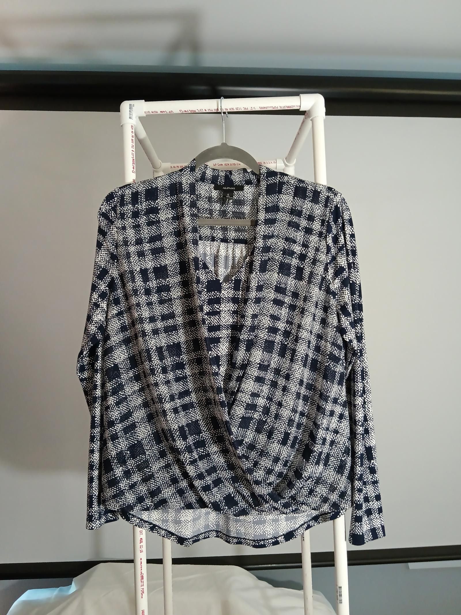 Alfani Alfani Navy Blue Patterned Blouse - Stylish and Versatile Size M / US 6-8 / IT 42-44 - 1 Thumbnail