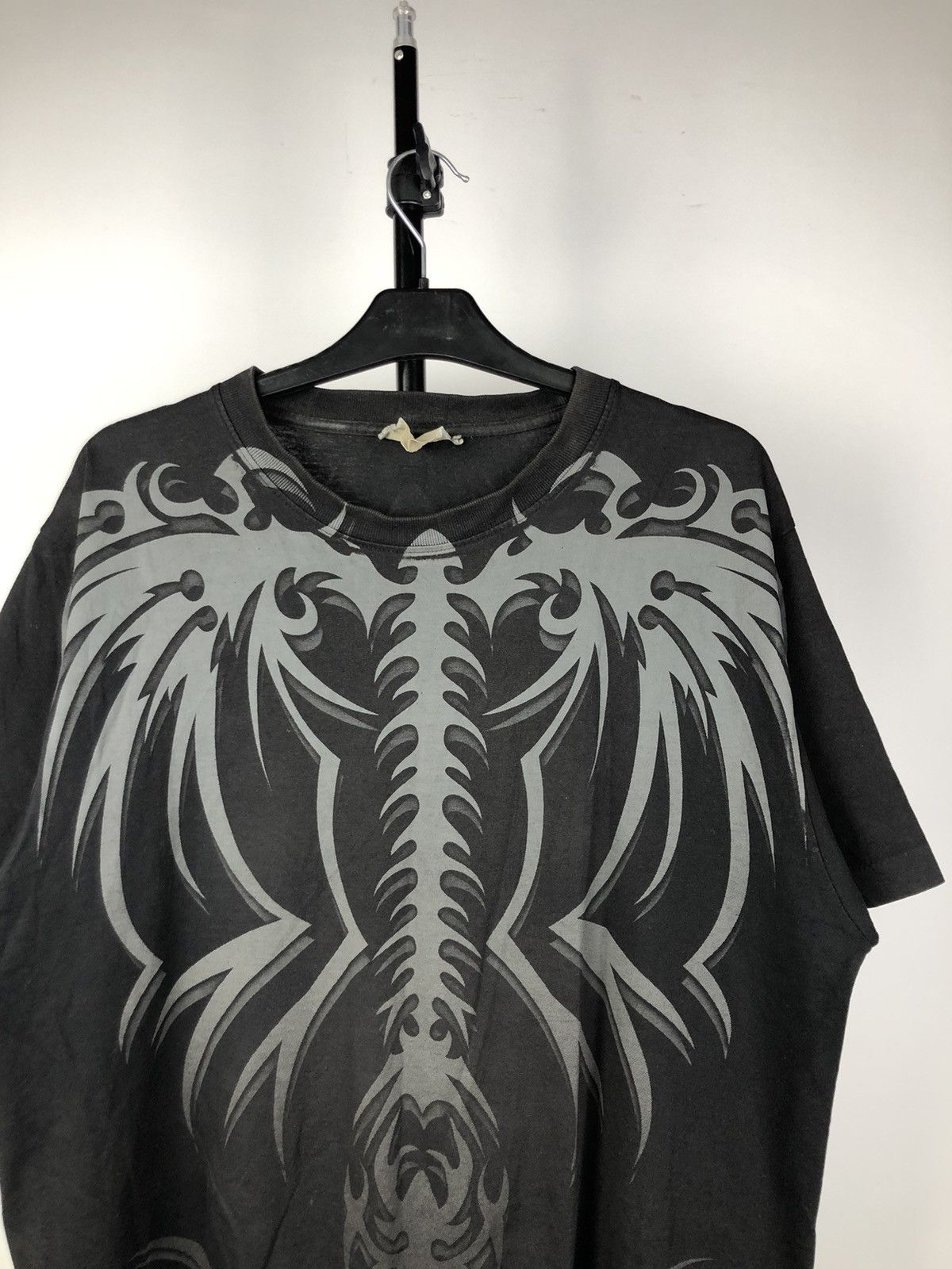 Vintage Dark Tribal Graphic Tee Gothic Overprint Single stitch 90s Size US L / EU 52-54 / 3 - 2 Thumbnail