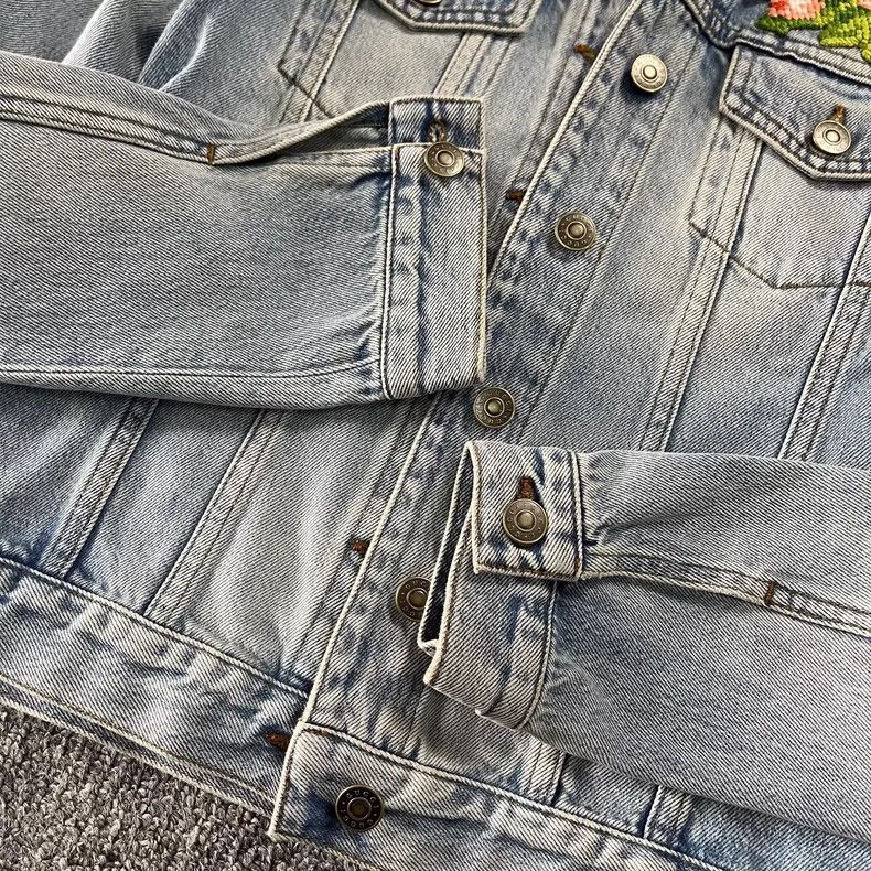 Gucci Gucci Size 36 Size 36 denim embroidered tiger little bee ja Size US XS / EU 42 / 0 - 9 Thumbnail