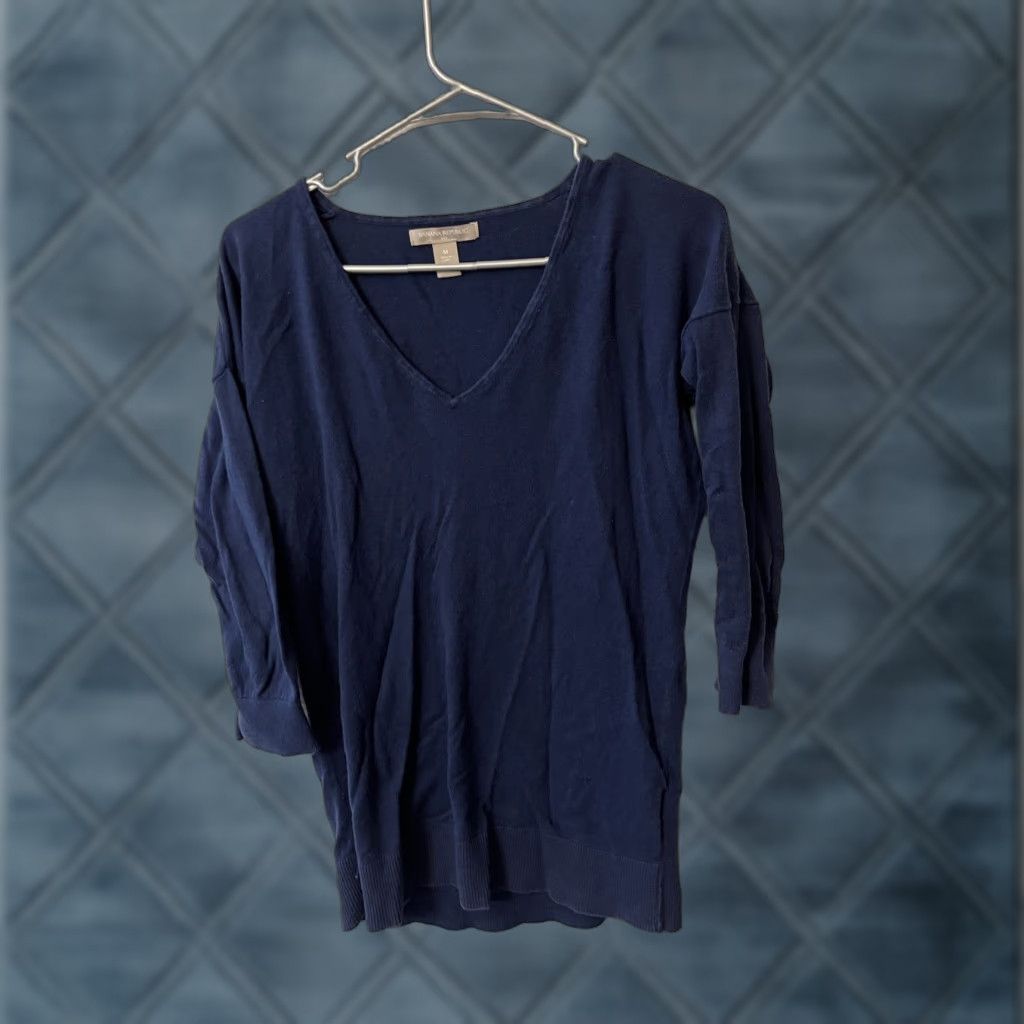 Banana Republic VINTAGE Banana Republic Women Blue 3/4 Sleeve Knit Sweater V Neck Top Medium Size M / US 6-8 / IT 42-44 - 1 Thumbnail