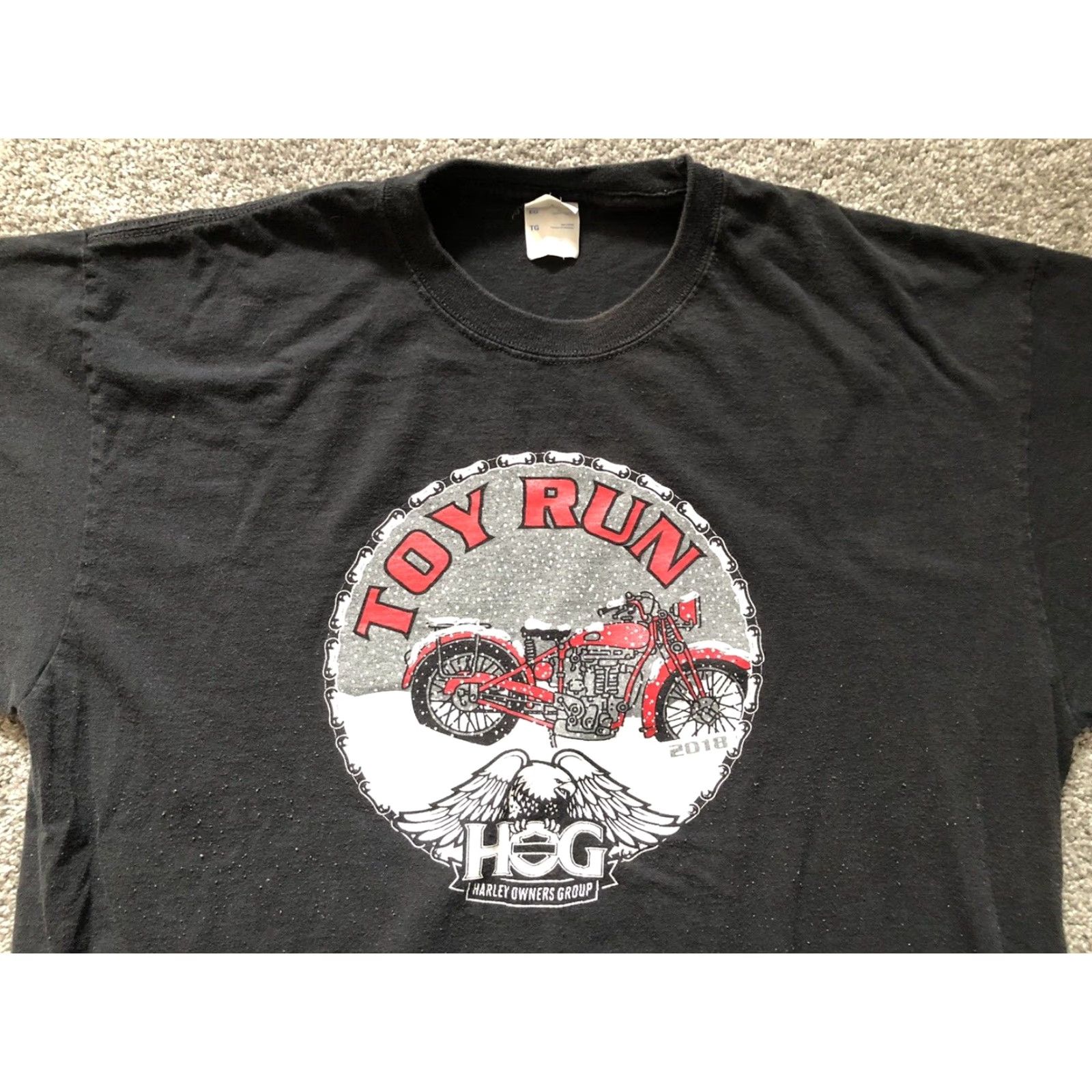 Port & Company Harley Owners Group Toy Run T Shirt Black XL 100% Cotton Graphic Print Port & Company Men T-Shirt Short Sleeve Summer Fall Spring Vintage? Size US XL / EU 56 / 4 - 5 Thumbnail