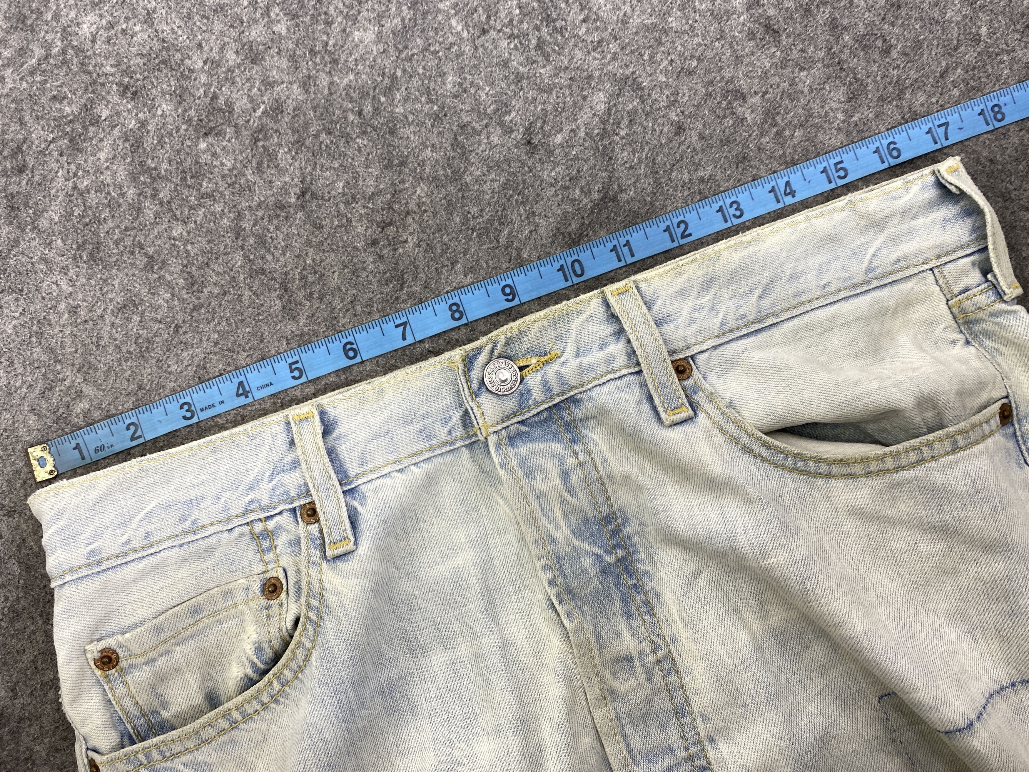 Japanese Brand Light Blue Wash Vintage Levis 501 Jeans 34x33 - JN3130 Size US 34 / EU 50 - 5 Thumbnail