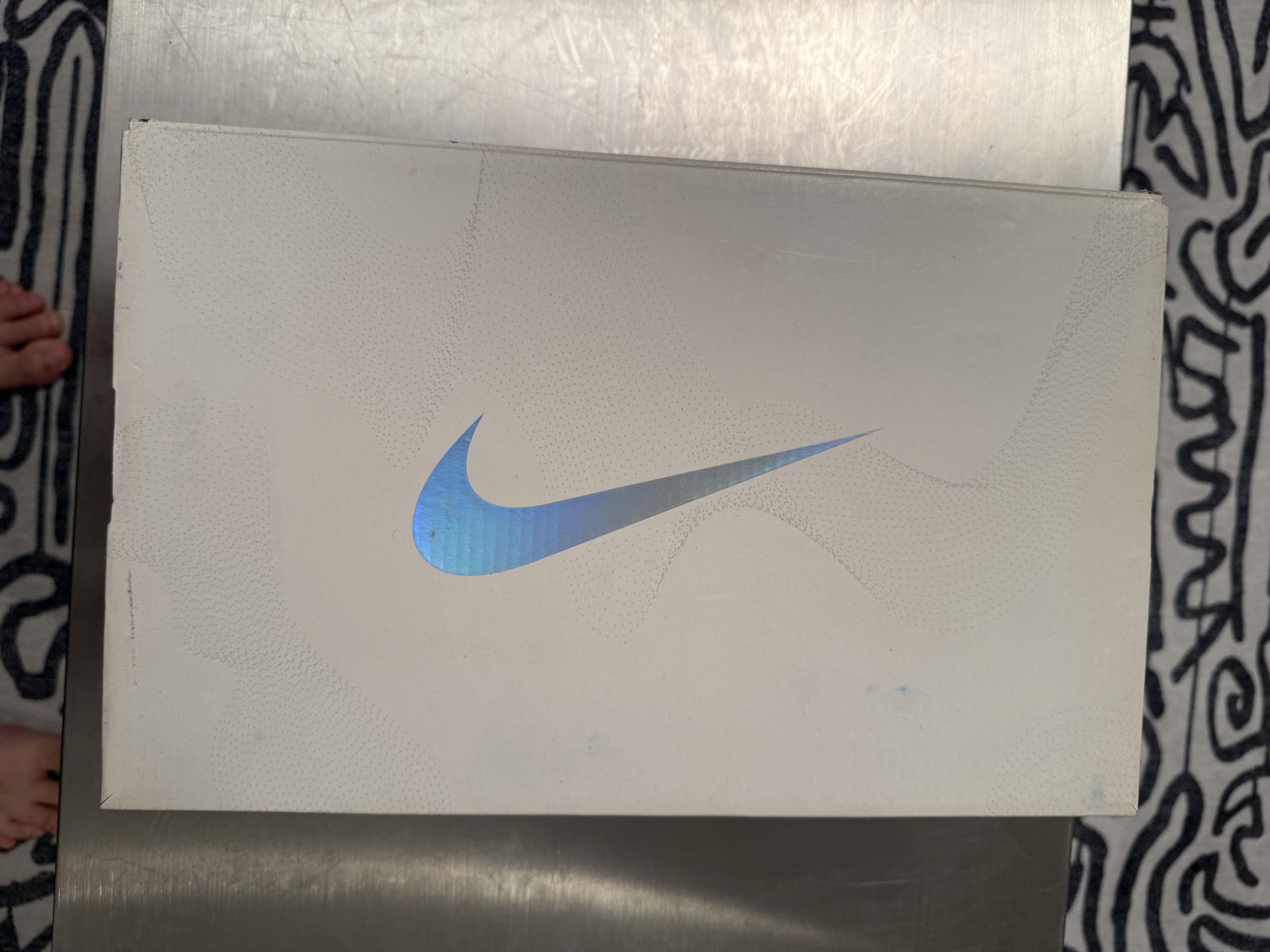 Nike NIKE AIR VAPORMAX FLYKNIT OG Platinum Size US 8 / EU 41 - 3 Thumbnail