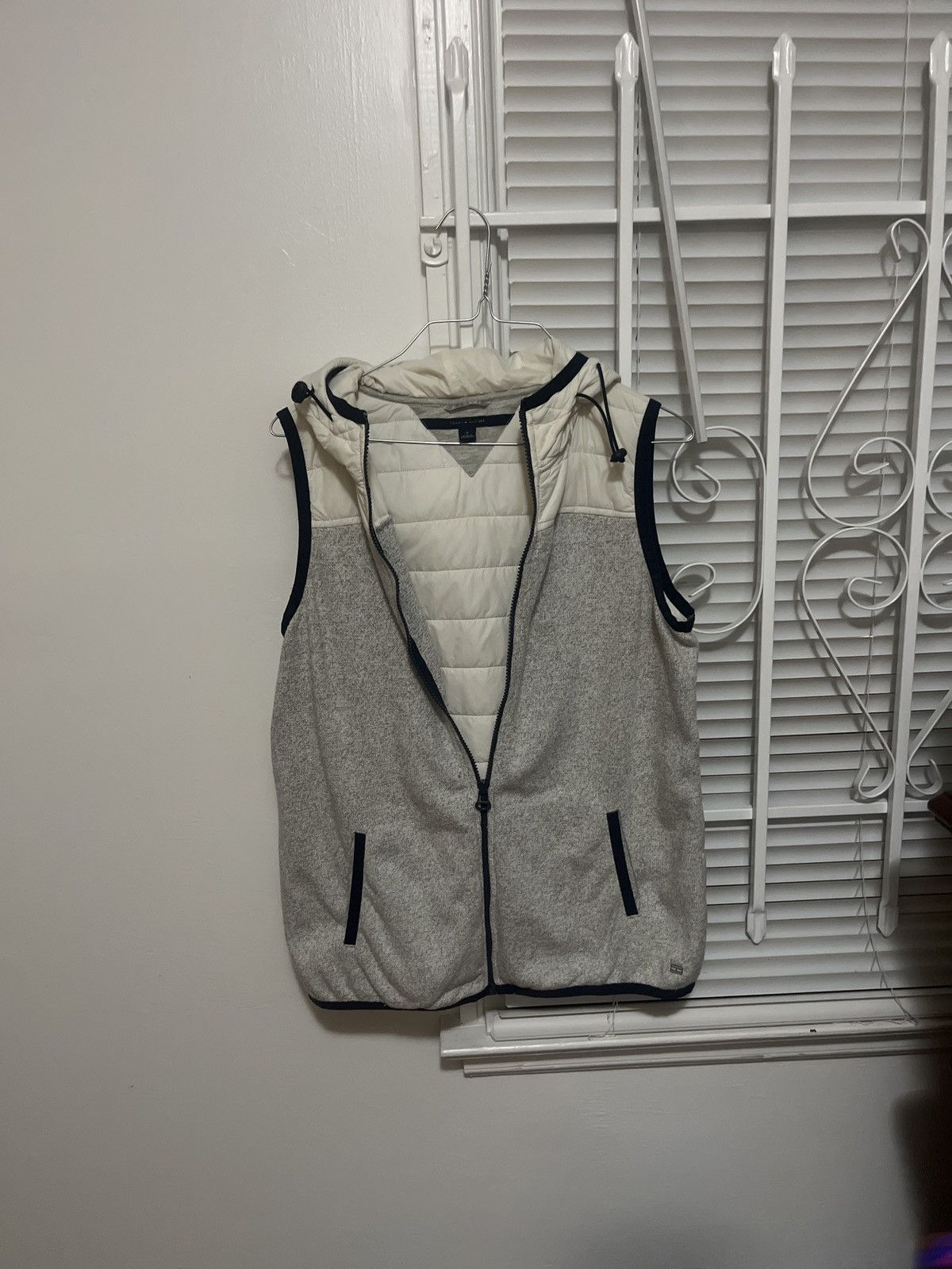 Tommy Hilfiger Vest Size M / US 6-8 / IT 42-44 - 1 Thumbnail