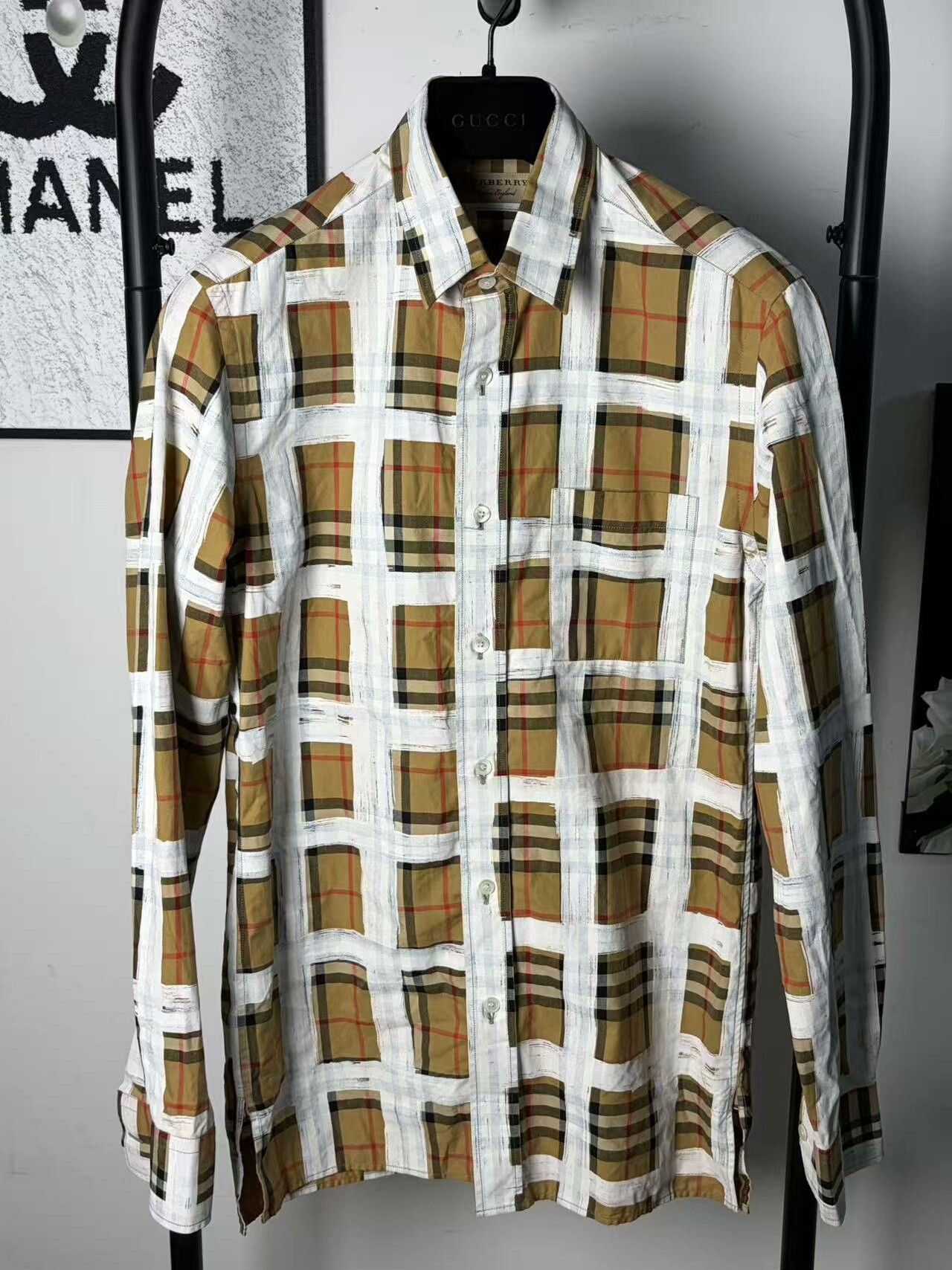 Burberry Burberry Graphic White Shirt xs Men Size US XS / EU 42 / 0 - 1 Thumbnail