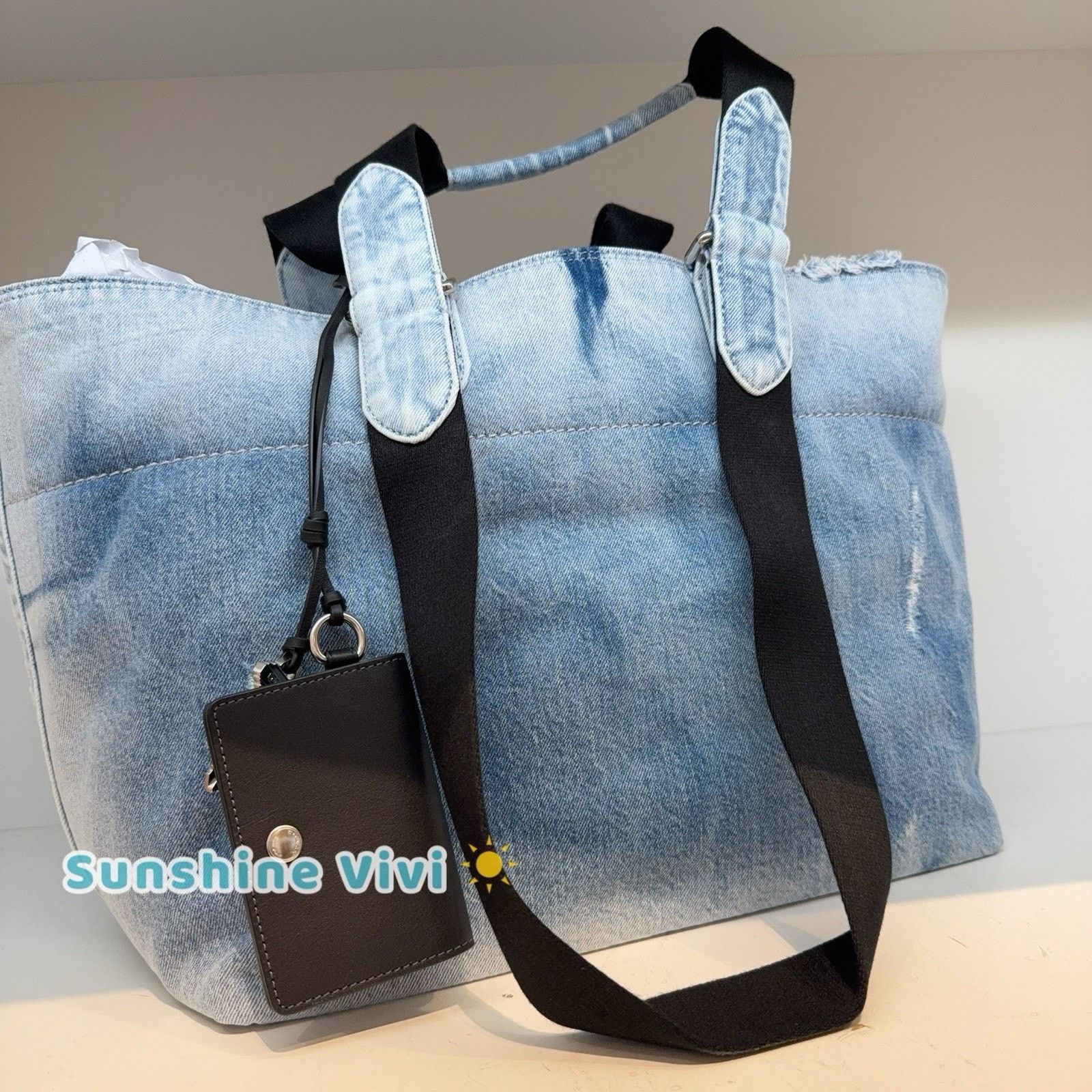 Coach NWT Coach Small Tour Tote Bag ved Denim Charms CDY49 Size ONE SIZE - 5 Thumbnail