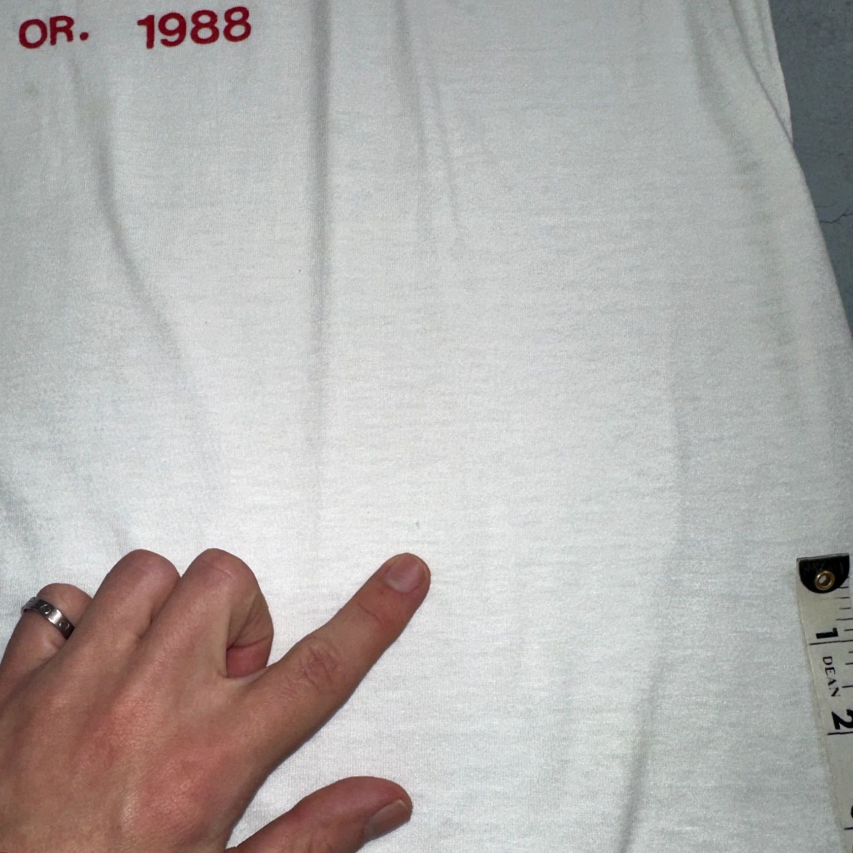 Vintage VINTAGE T-Shirt Men White 80s 70s 90s Poker Run Newport Oregon VTG Cars Ace Diamond Gamble Cars Cool Graphic Print Crew Neck Short Sleeve L Size US L / EU 52-54 / 3 - 5 Thumbnail