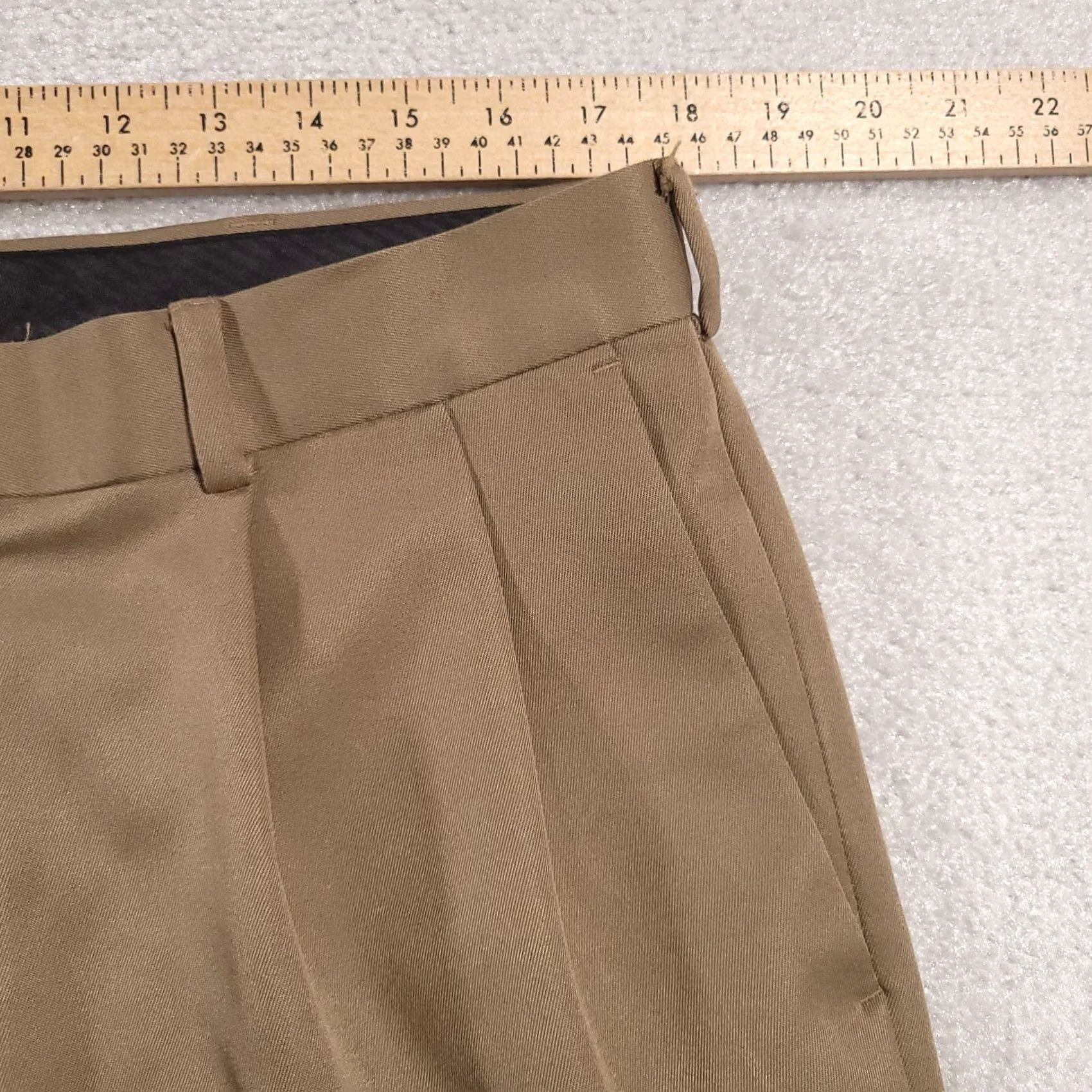 Vintage John Henry Men's Pants Size 36 x 32 Beige Pleated Front Cuffed Dress Pants Regular Rise Tapered Leg Mens Size US 36 / EU 52 - 4 Thumbnail