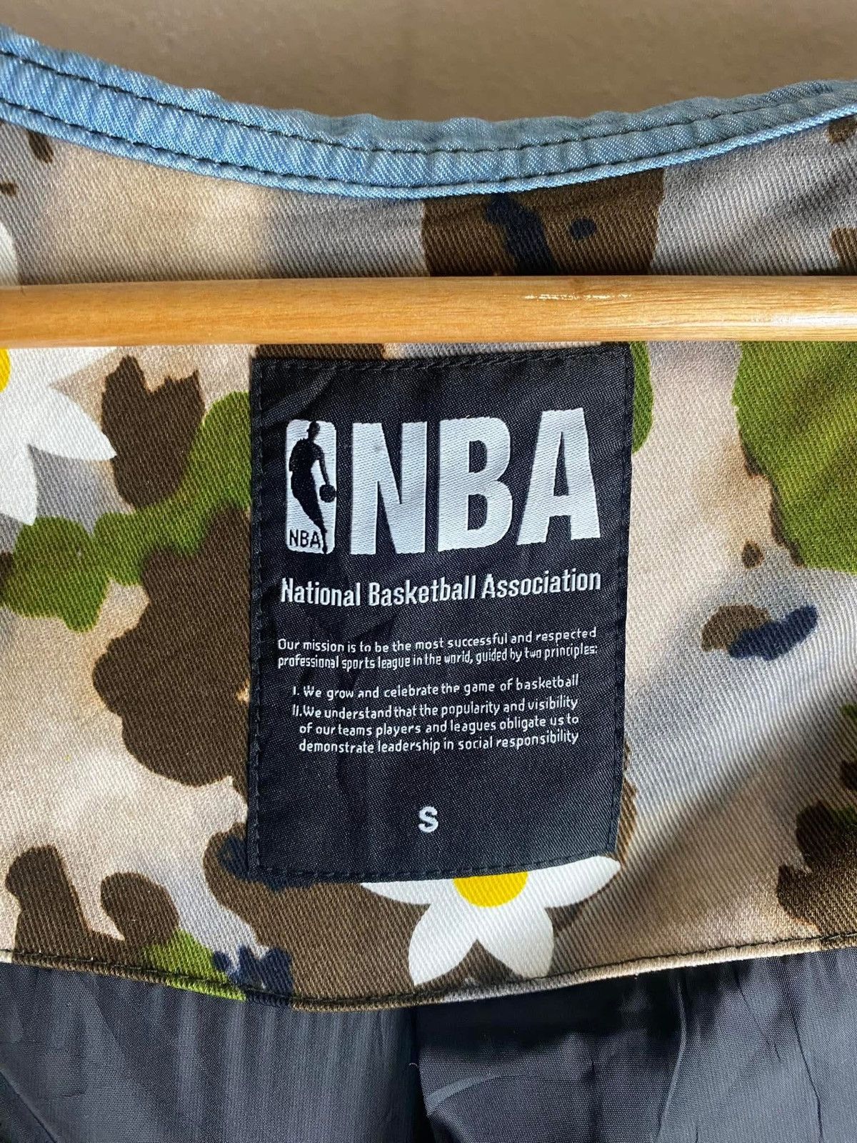 NBA NBA Women Floral Outdoor Parka Jacket Size S / US 4 / IT 40 - 12 Thumbnail