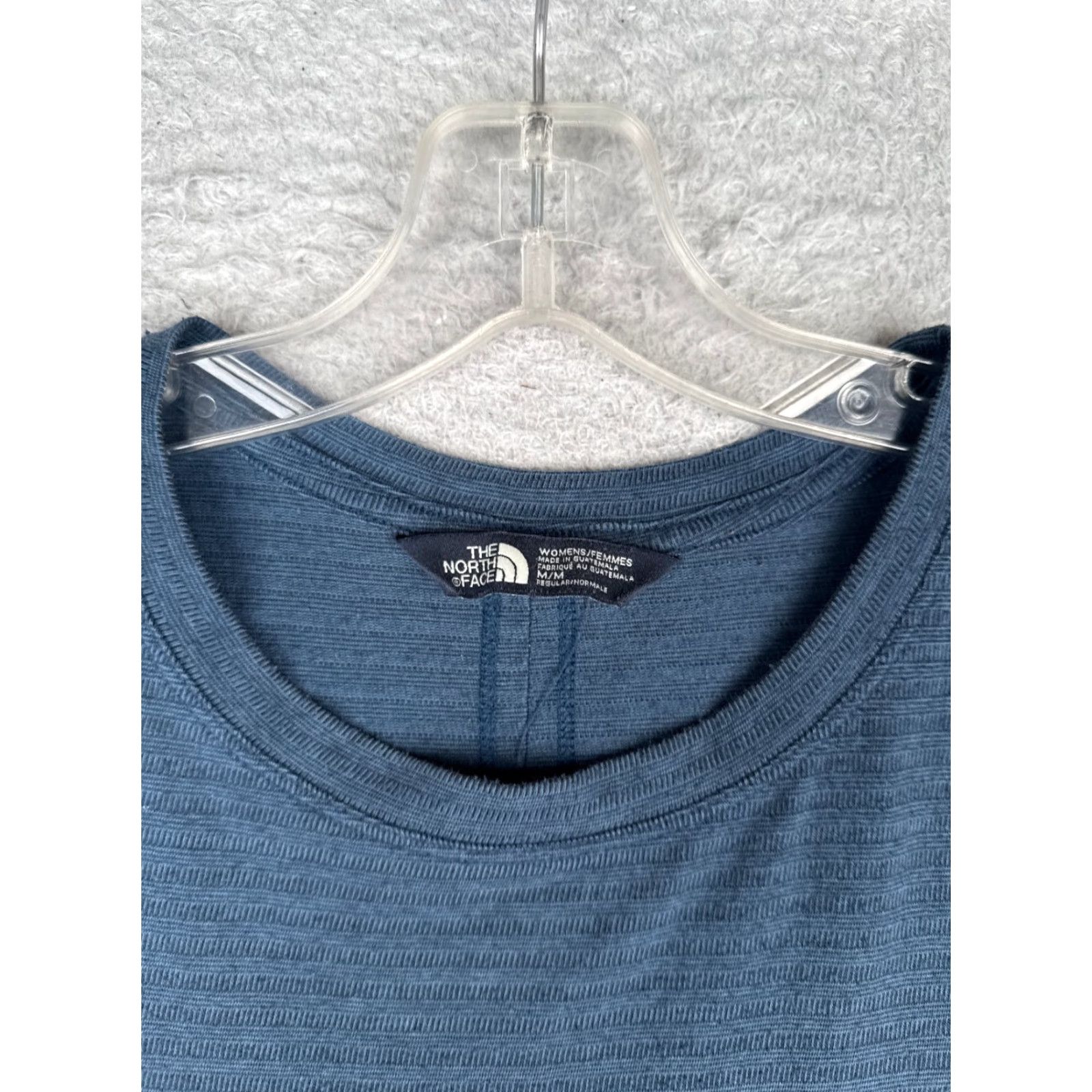 The North Face The North Face Shirt Women Medium Blue Tank Sleeveless Crew Neck Poly Blend Gym Size M / US 6-8 / IT 42-44 - 6 Thumbnail
