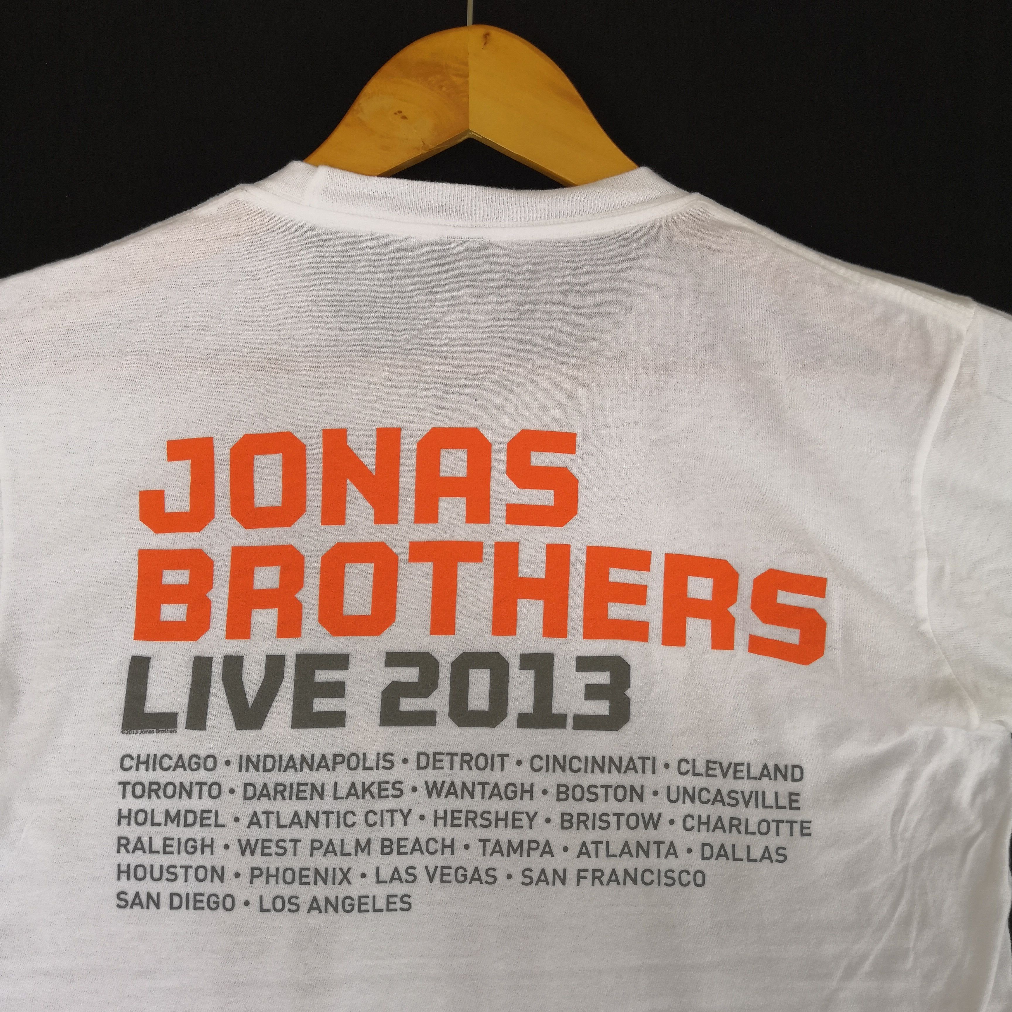 Band Tees Jonas Brothers T-Shirt Live 2013 Tees Size US M / EU 48-50 / 2 - 5 Thumbnail