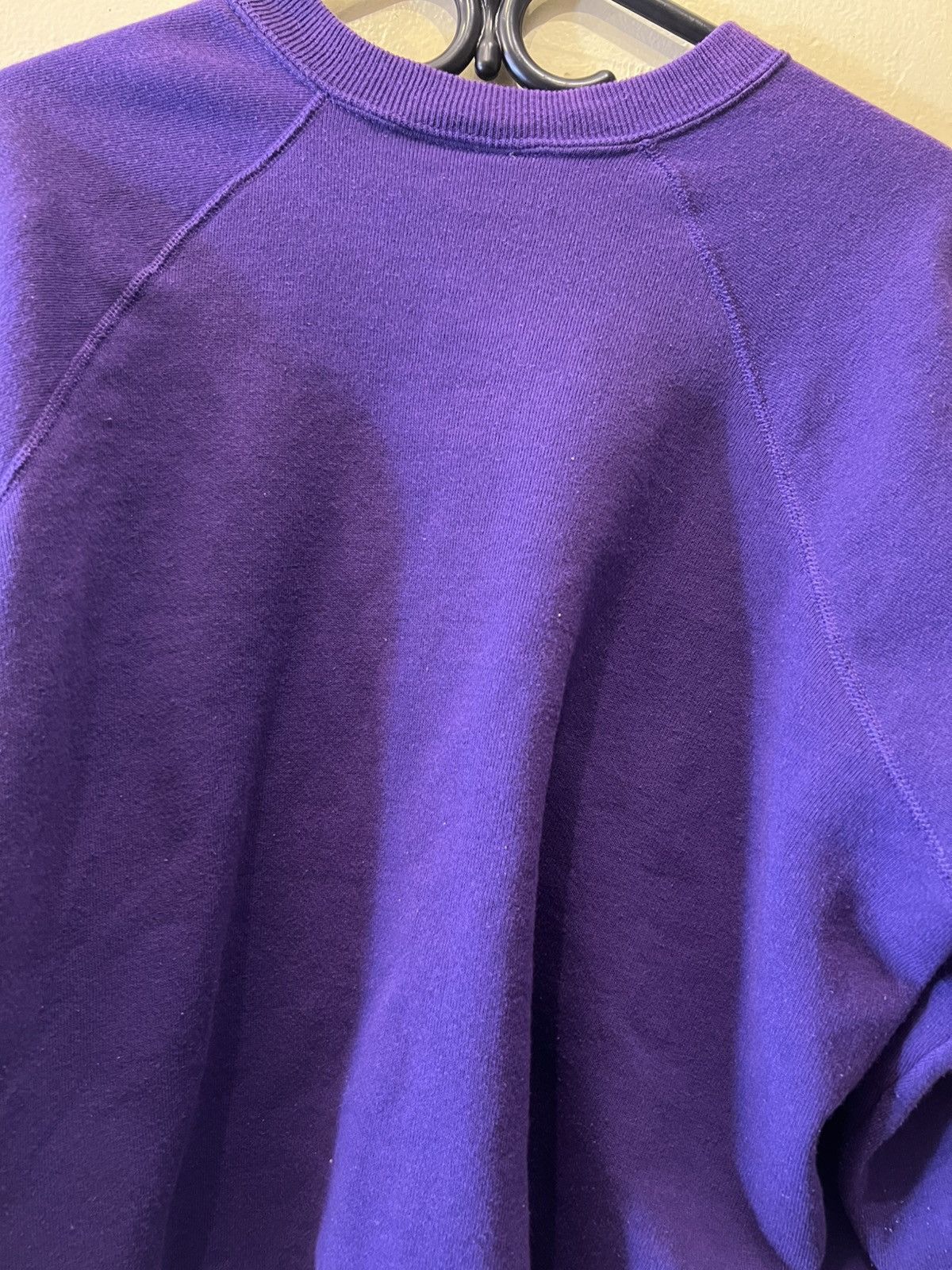 Other Vintage 80s Purple Blank Faded Crewneck Size US M / EU 48-50 / 2 - 5 Thumbnail