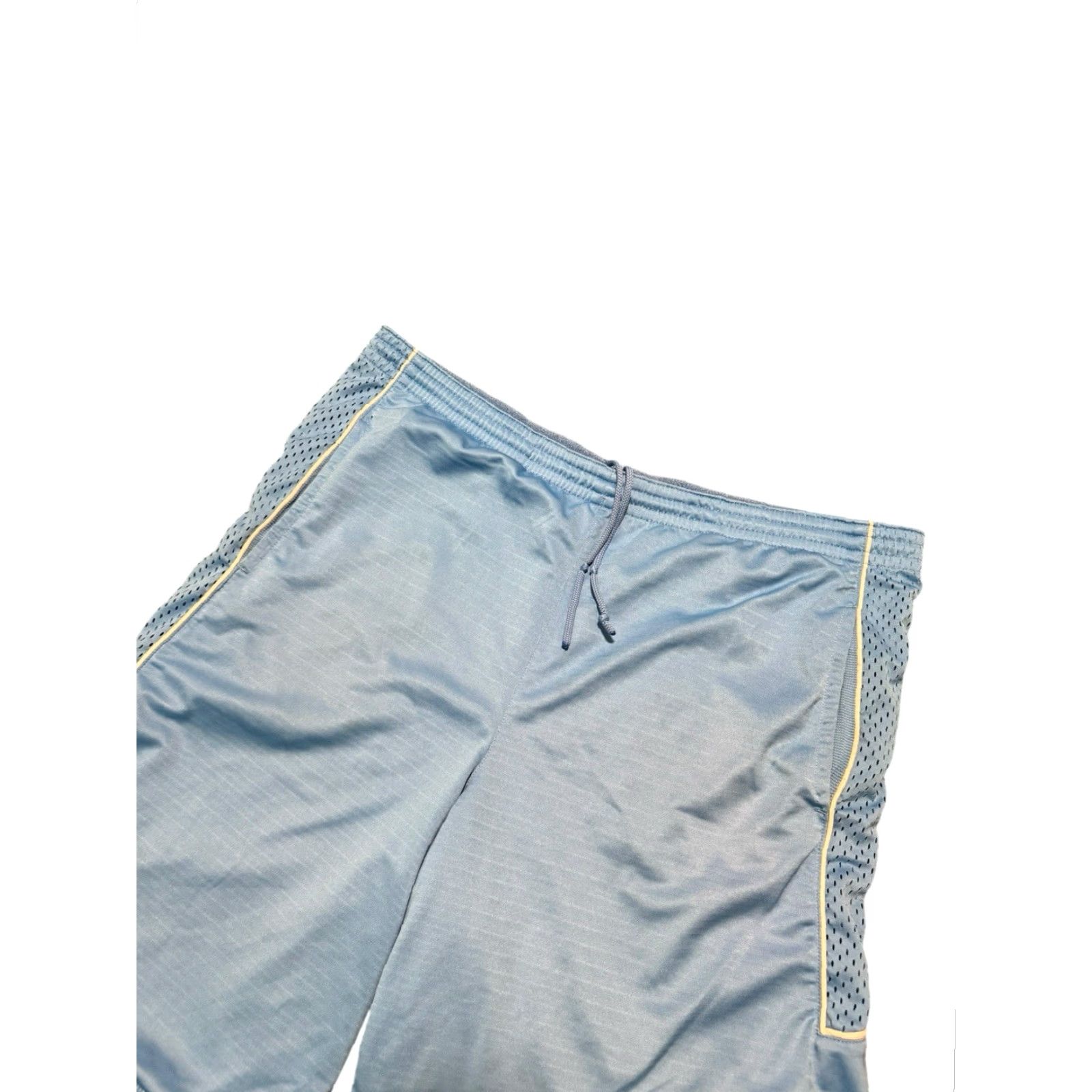 Nike VINTAGE Nike Kobe Bryant Sphere Dry Basketball Shorts University Blue L Men Athletic Shorts Size US 33 - 3 Thumbnail
