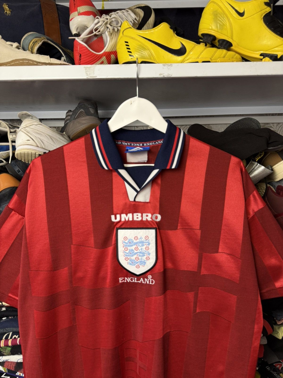 Umbro ENGLAND UMBRO 1997 1998 AWAY VINTAGE FOOTBALL JERSEY SHIRT Size US L / EU 52-54 / 3 - 2 Thumbnail
