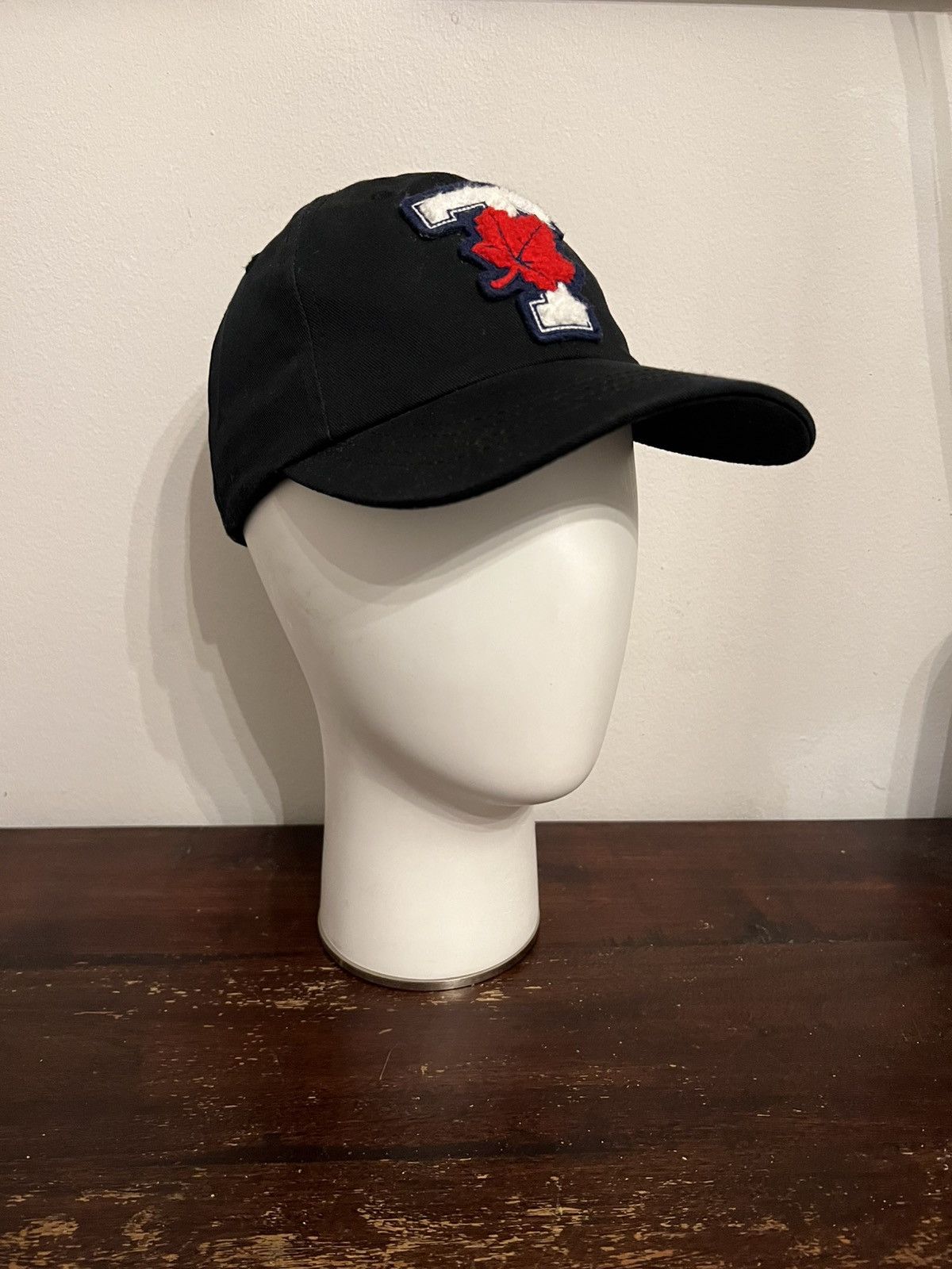 October's Very Own OVO x UofT Campus Sportcap BNWT Size ONE SIZE - 2 Thumbnail