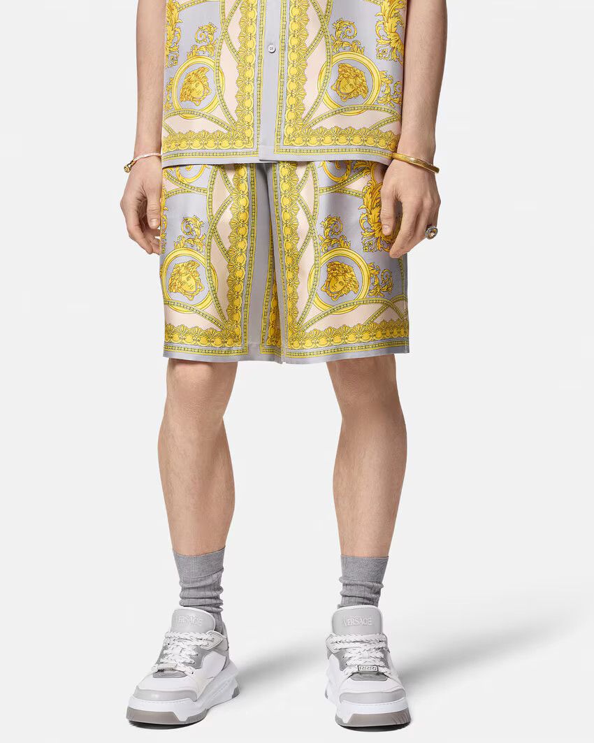 Versace o1s22i1n0125 Bermuda Short in Multicolor Size US 34 / EU 50 - 4 Thumbnail