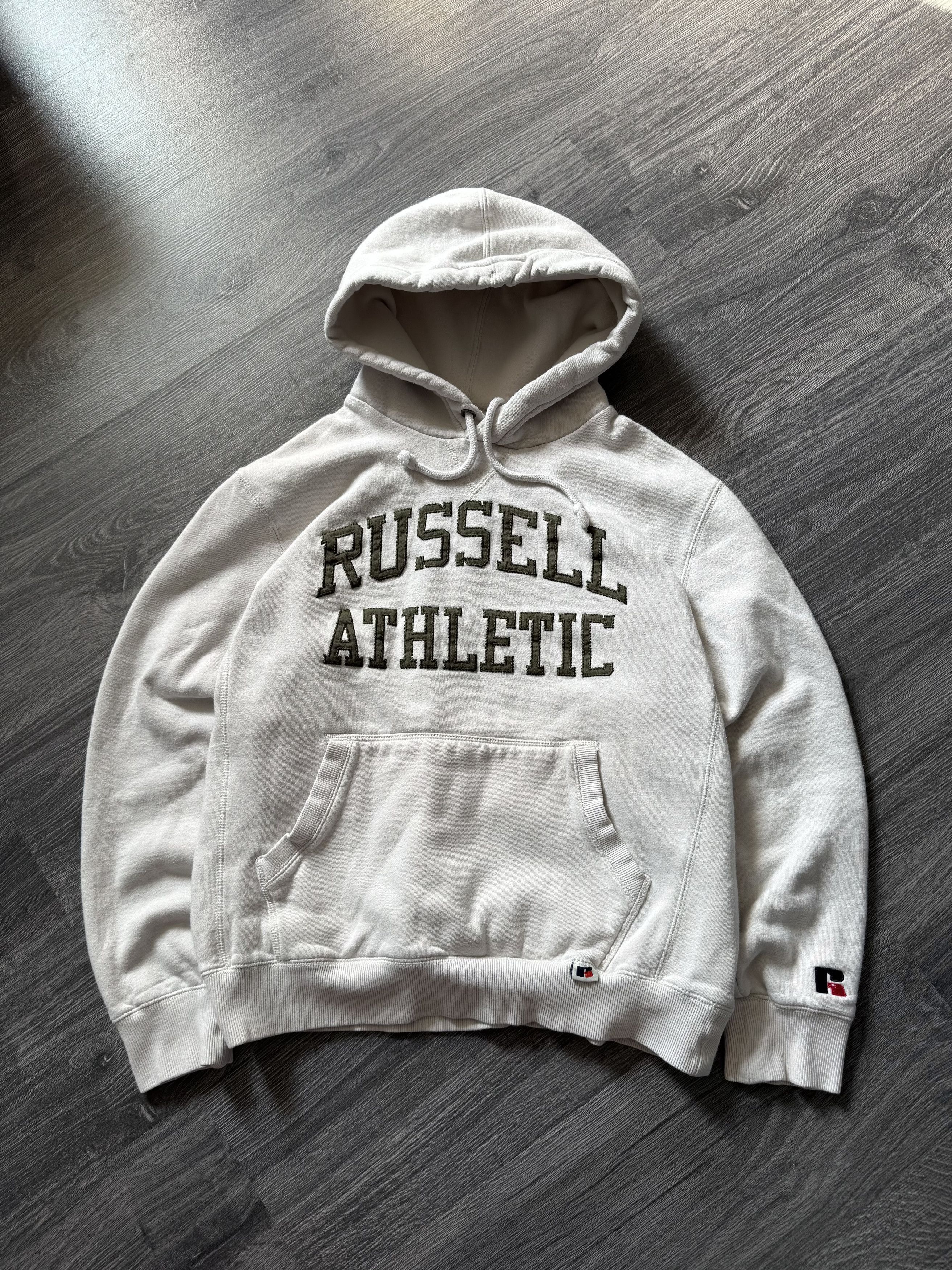 Russell Athletic Vintage 00’s Russell Athletic boxy fit hoodie Size M / US 6-8 / IT 42-44 - 1 Thumbnail