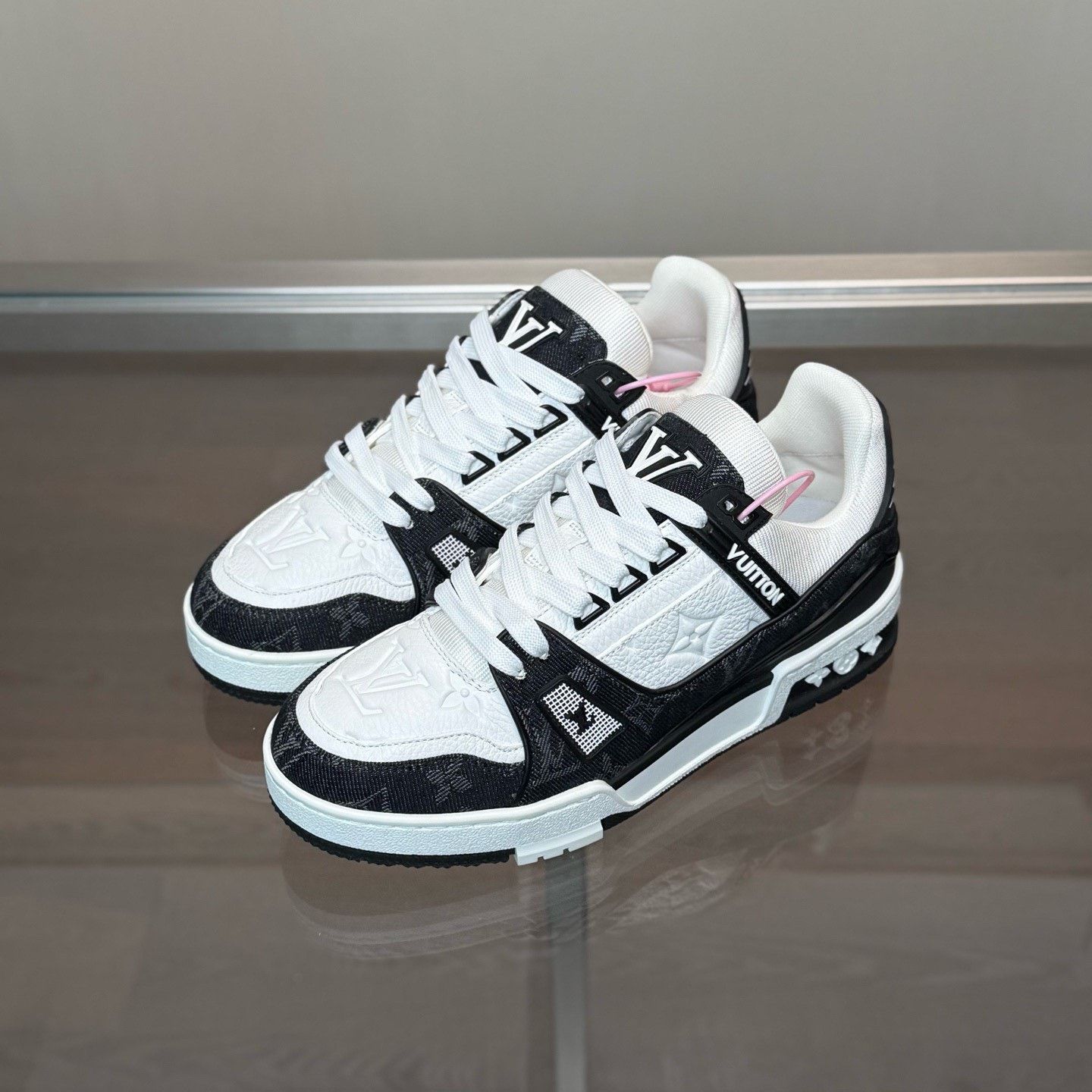 Louis Vuitton Louis Vuitton LV Trainer Denim Size US 5.5 / IT 35.5 - 1 Thumbnail