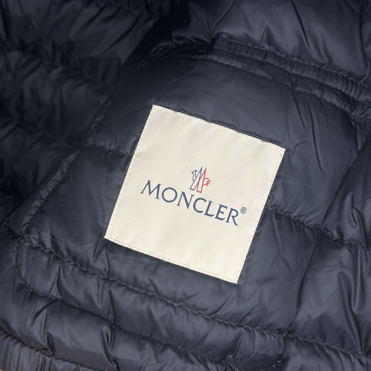 Moncler MONCLER LANS PADDED JACKET (Navy) Size S / US 4 / IT 40 - 14 Thumbnail