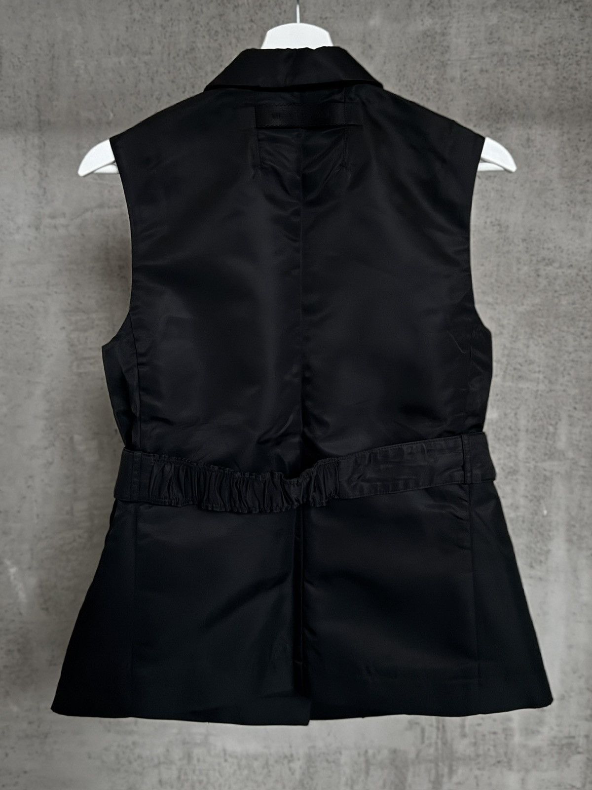 1017 ALYX 9SM 1017 ALYX 9SM - Tailoring Belted Vest Size M / US 6-8 / IT 42-44 - 4 Thumbnail