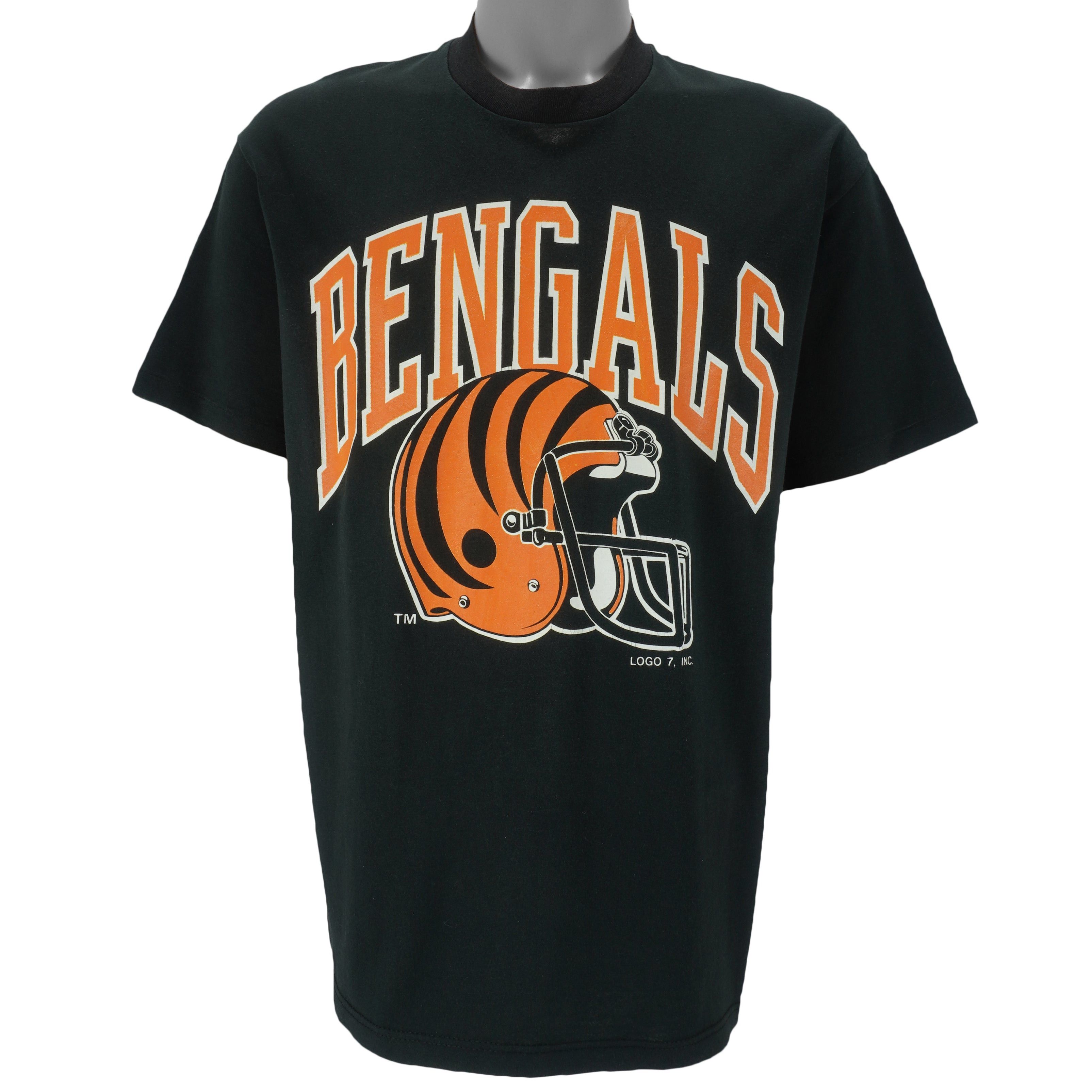 Logo 7 NFL - Cincinnati Bengals Deadstock Helmet T-Shirt 1990s Size US XL / EU 56 / 4 - 1 Thumbnail
