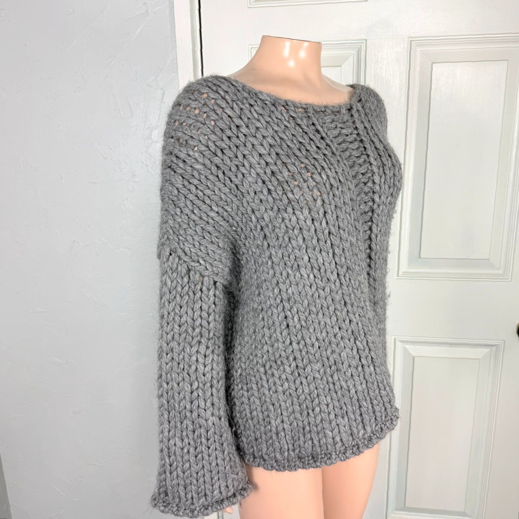 Vintage MJ Watson Women's Sweater Large Alpaca Scoop Knit Italy ORGANIC Gray Long Sleeve Pullover Casual Vintage No? Size L / US 10 / IT 46 - 4 Thumbnail