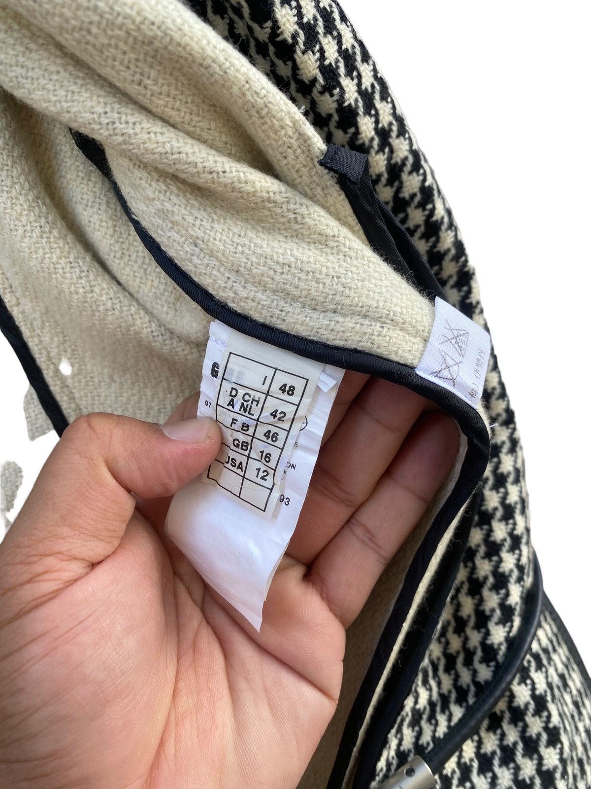Ferre Gianfranco Ferre Grey Houndstooth Blazer Jacket Size M / US 6-8 / IT 42-44 - 4 Thumbnail