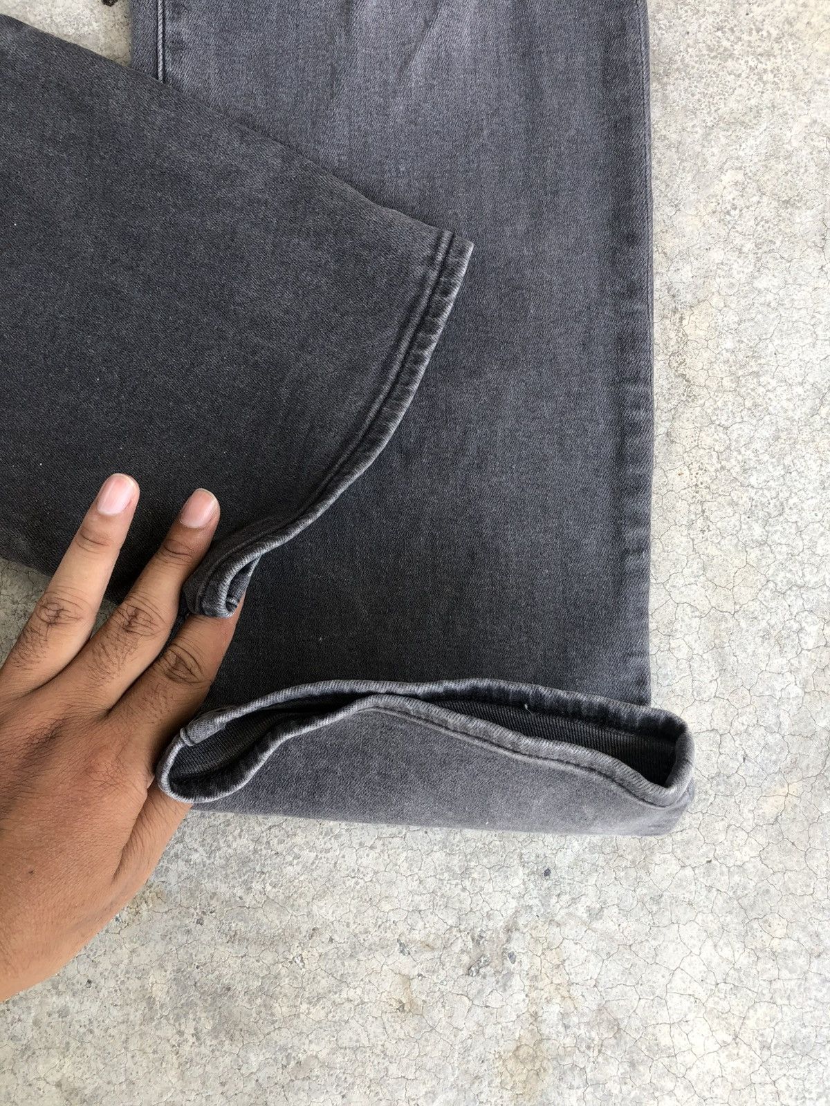 GU × Undercover Undercover x Gu Distressed Slim Jeans Size US 33 - 15 Thumbnail