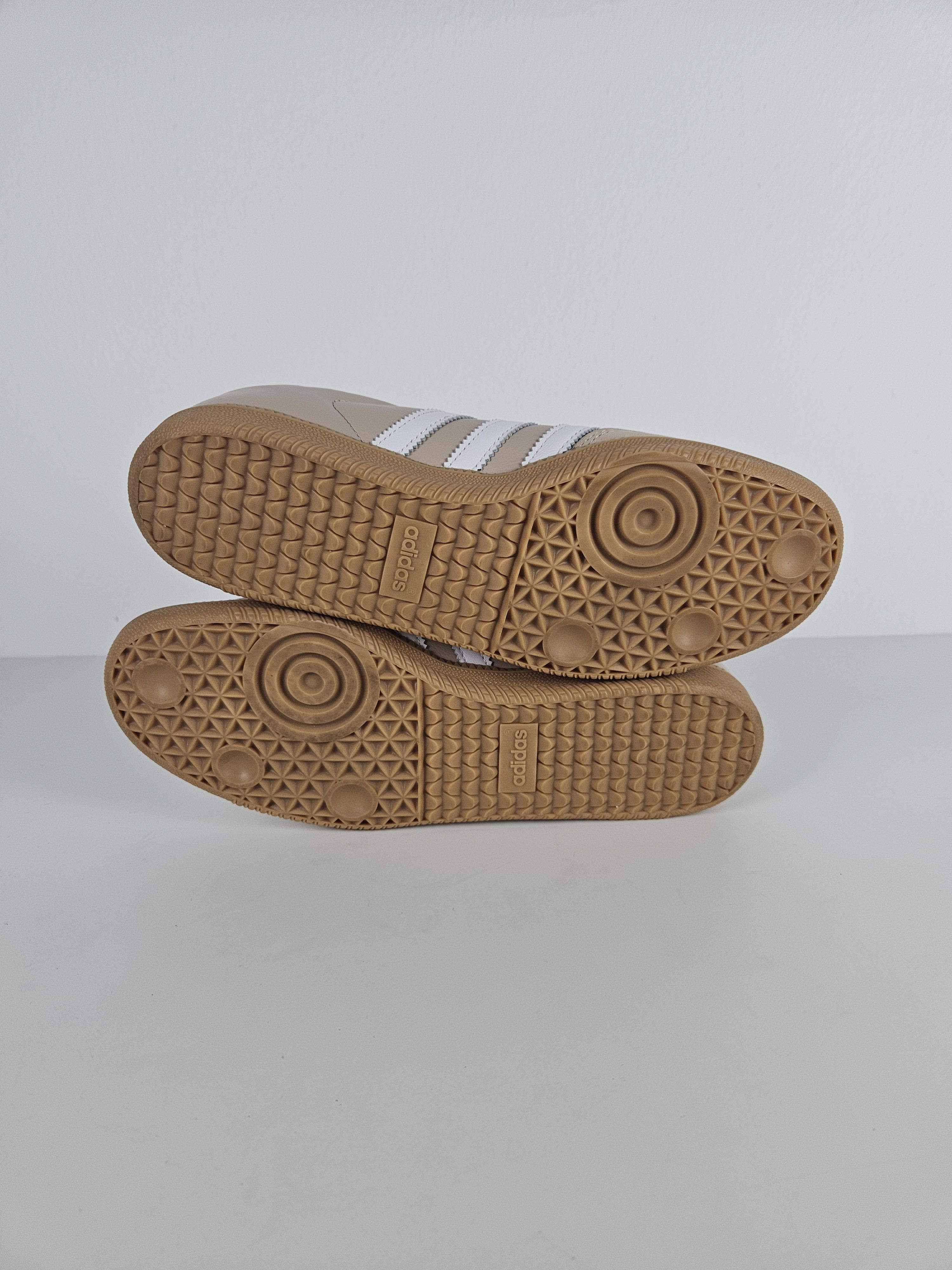 Adidas adidas Samba OG Wonder Taupe Size US 9.5 / EU 42-43 - 11 Thumbnail