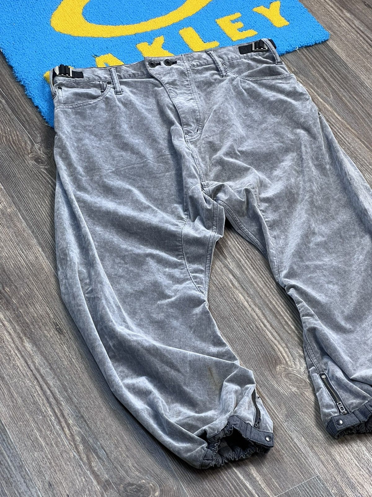 Le Grande Bleu (L.G.B.) Le Grande Bleu Corduroy Cropped Drop Crotch silver pants Size US 32 / EU 48 - 3 Thumbnail