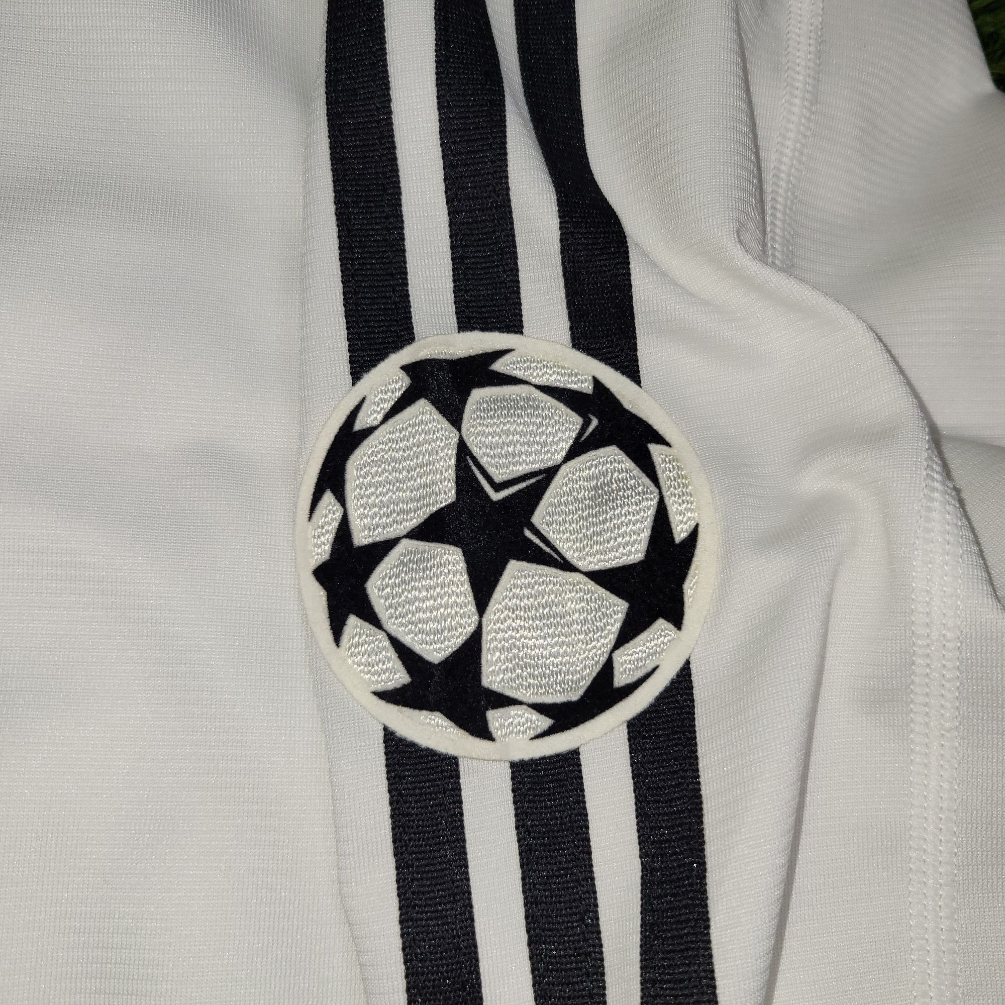 Adidas Zidane Real Madrid 2003 2004 UEFA Long Sleeve Soccer Jersey Size US L / EU 52-54 / 3 - 5 Thumbnail