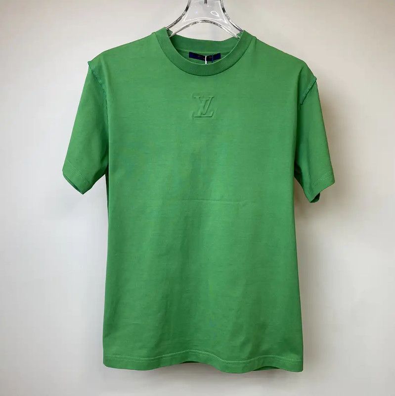 Louis Vuitton Louis Vuitton Men's Green Cotton T-Shirt 0089 Size US M / EU 48-50 / 2 - 1 Thumbnail