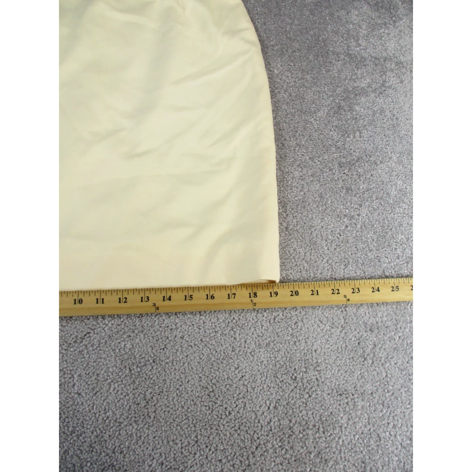 Escada VINTAGE ESCADA Skirt Womens 12 Ivory Wool Knee Length Pencil Zipper Stains - 42 US 12, Solid, Business Casual Party/Cocktail - (Mens, Womens) Size 34" / US 12 / IT 48 - 5 Thumbnail
