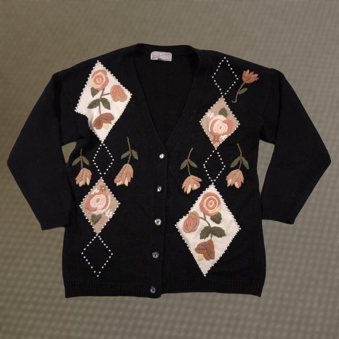 Vintage VINTAGE Spice of Life Cardigan Womens Medium Black Floral Pearl 90s Sweater Size M / US 6-8 / IT 42-44 - 1 Thumbnail