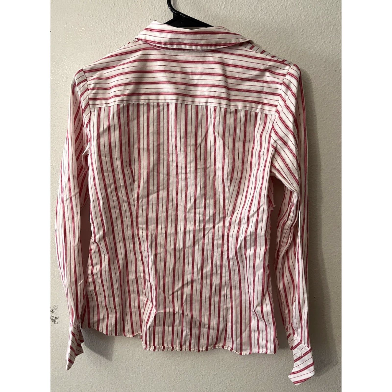 Talbots Y2K Talbots stripe button up blouse collared size 4 pink & White careerwear Shirt Women Adult Regular Cotton Lastol Wrinkle Resistant Vintage: No Size S / US 4 / IT 40 - 2 Thumbnail