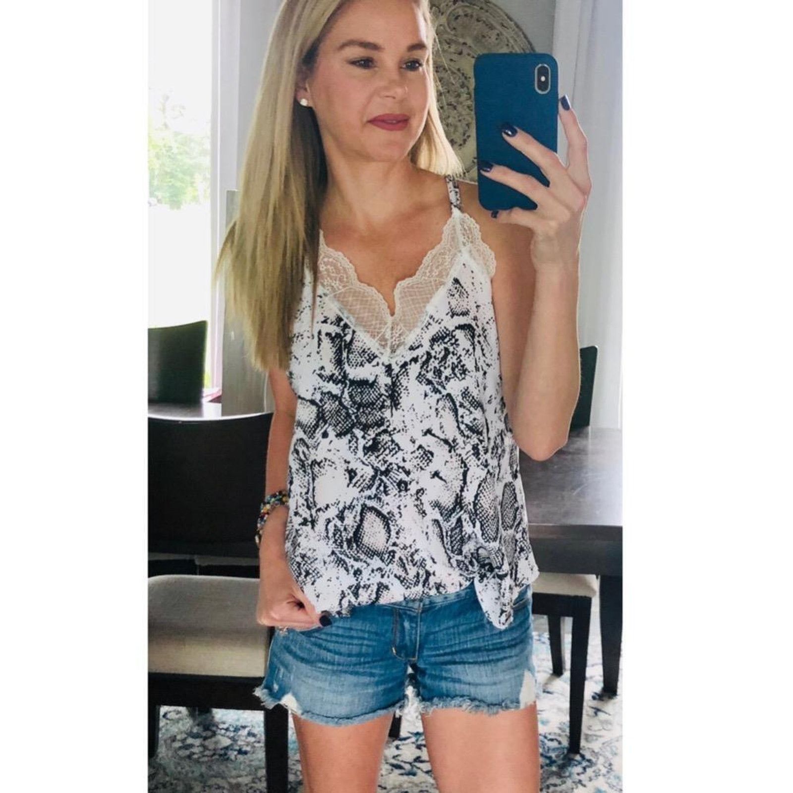 Other NEW Black & White Lace Snake Print V-Neck Blouse Top SMALL Size S / US 4 / IT 40 - 5 Thumbnail
