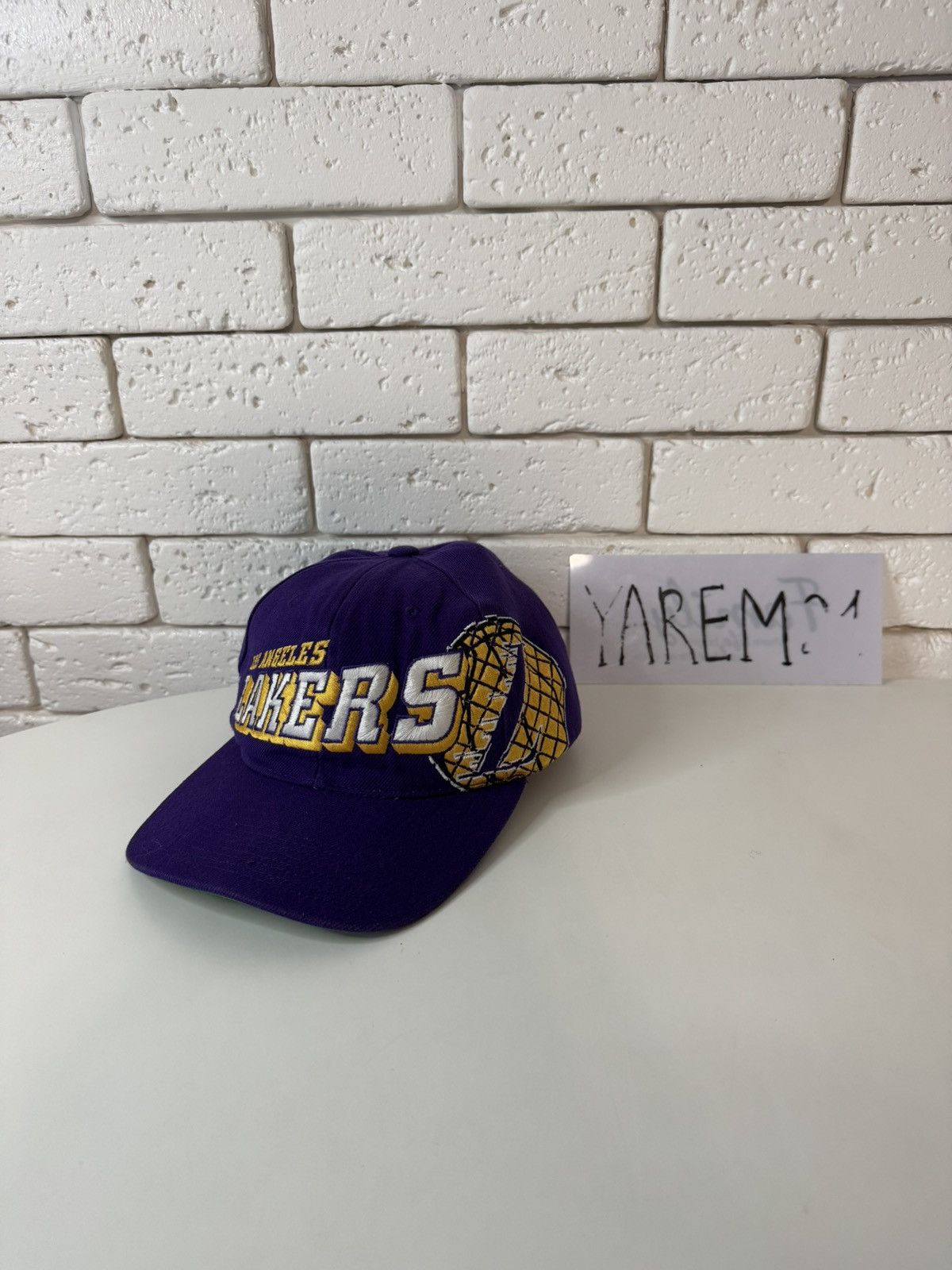 Los Angeles Lakers sports specialties vintage rare cap hat