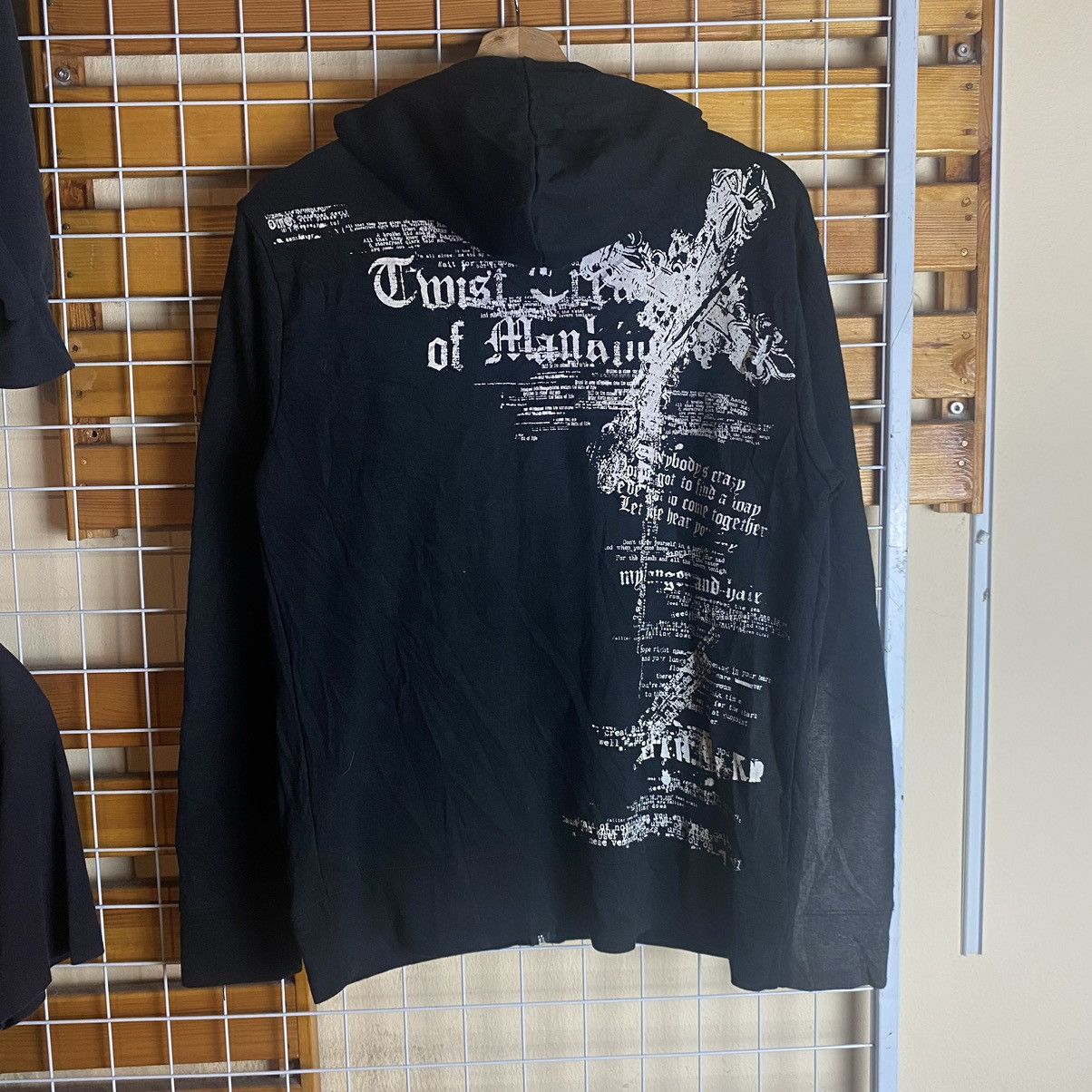 Japanese Brand × Vintage Vintage Batsu Studio Cross Design Hoodies Size US M / EU 48-50 / 2 - 2 Thumbnail