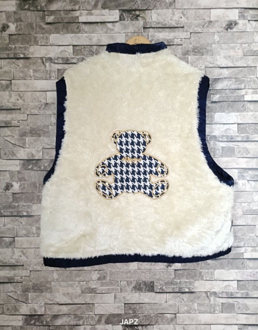 Ellesse × Goldwin Vintage ellesse goldwin Perugia Italy revers shearling vest Size L / US 10 / IT 46 - 10 Thumbnail