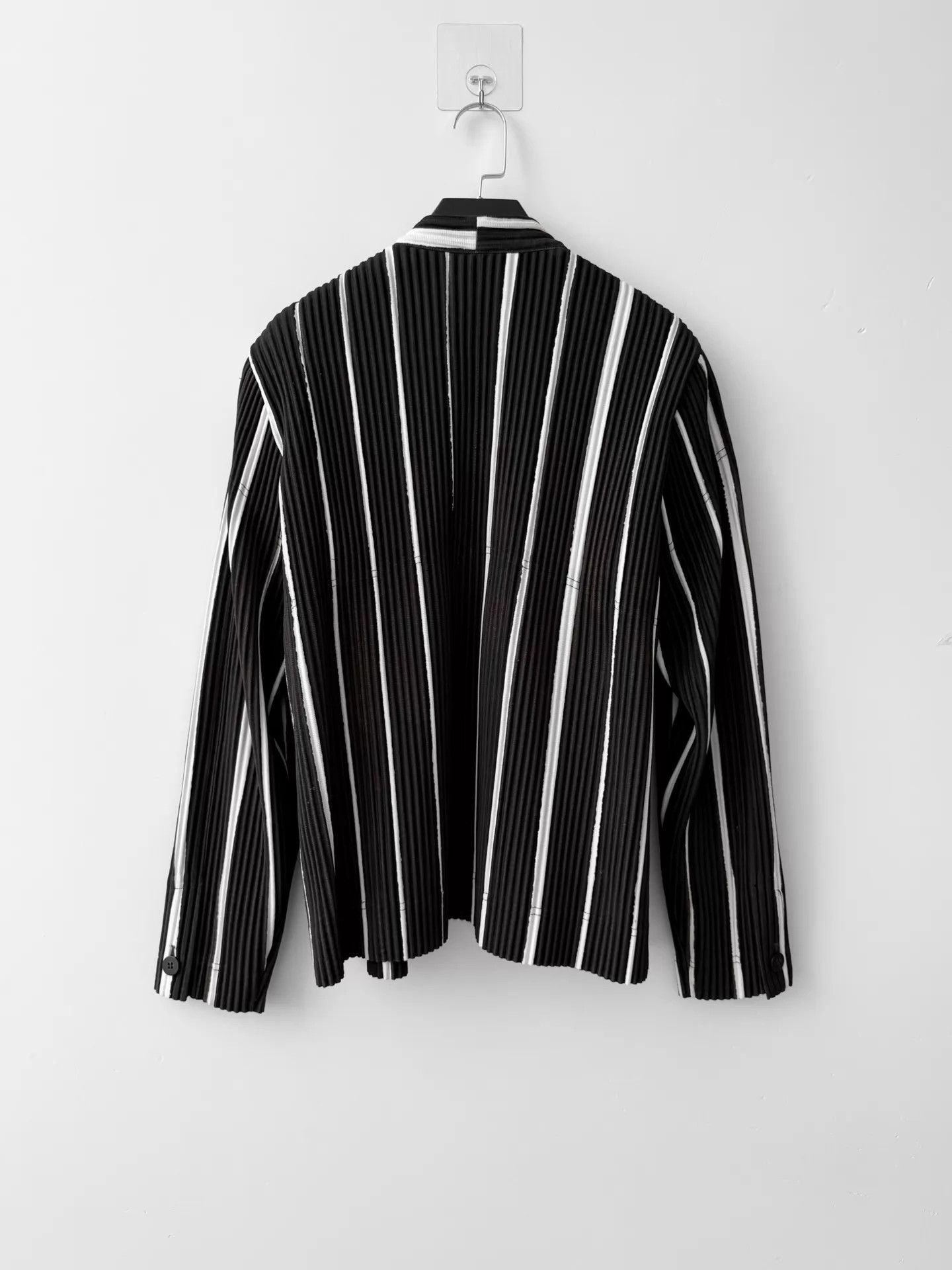 Homme Plisse Issey Miyake HOMME PLISSÉ ISSEY MIYAKE Men's Striped Distressed Jacket 2 Size US M / EU 48-50 / 2 - 4 Thumbnail