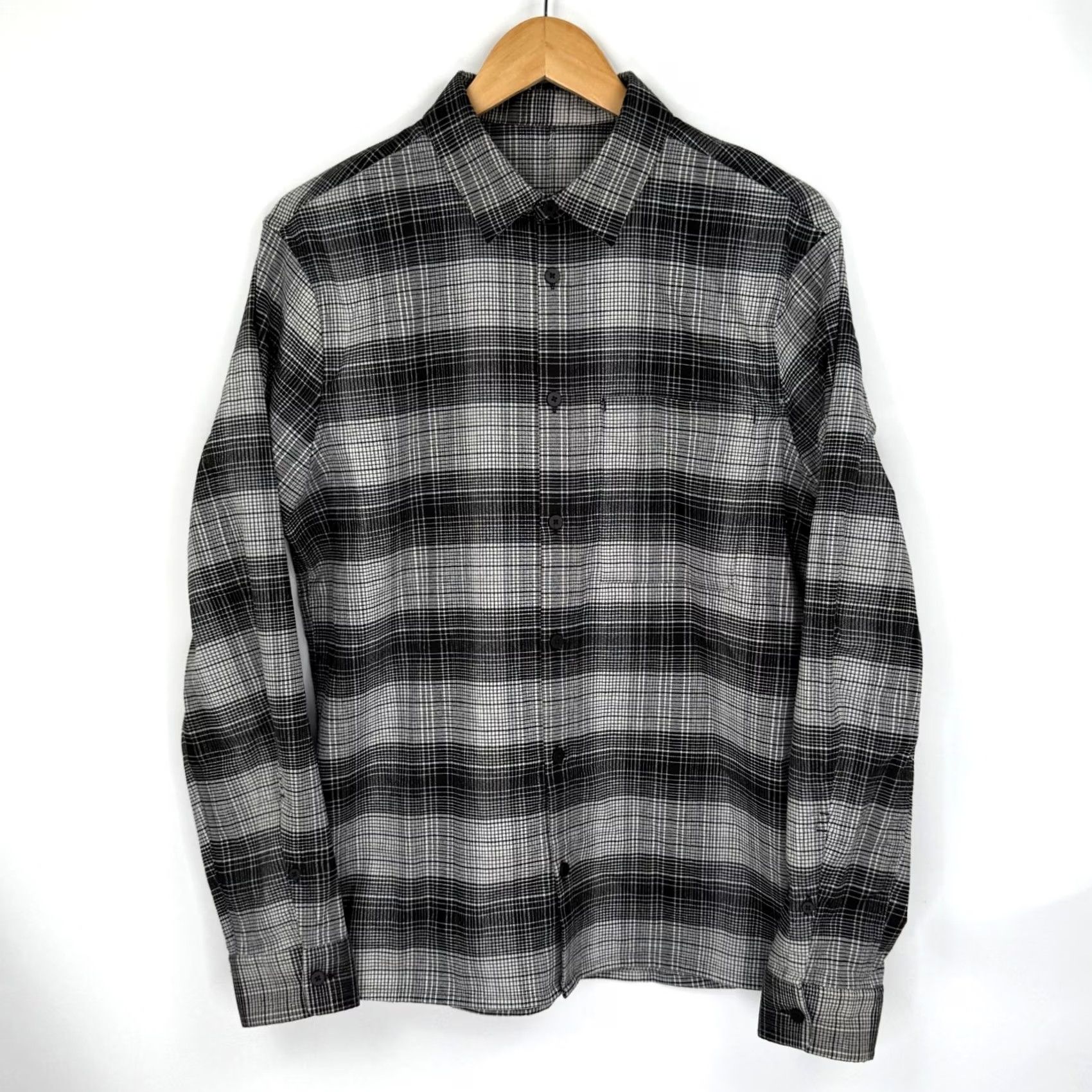 Lululemon Lululemon Mens Small Masons Peak Flannel Shirt Black White Plaid Long Sleeve Button-Up Casual Workwear 2010s Outdoor Mens Size US S / EU 44-46 / 1 - 2 Thumbnail