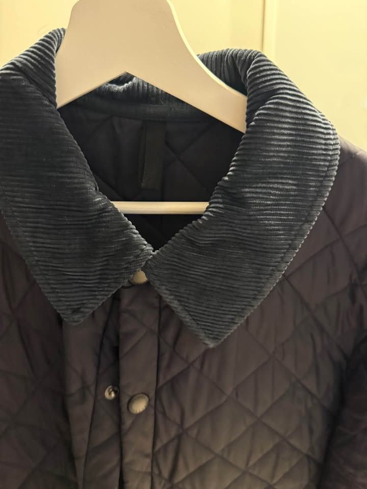 Barbour Barbour Liddesdale Quilted Jacket (Navy, Medium) Size US M / EU 48-50 / 2 - 3 Thumbnail