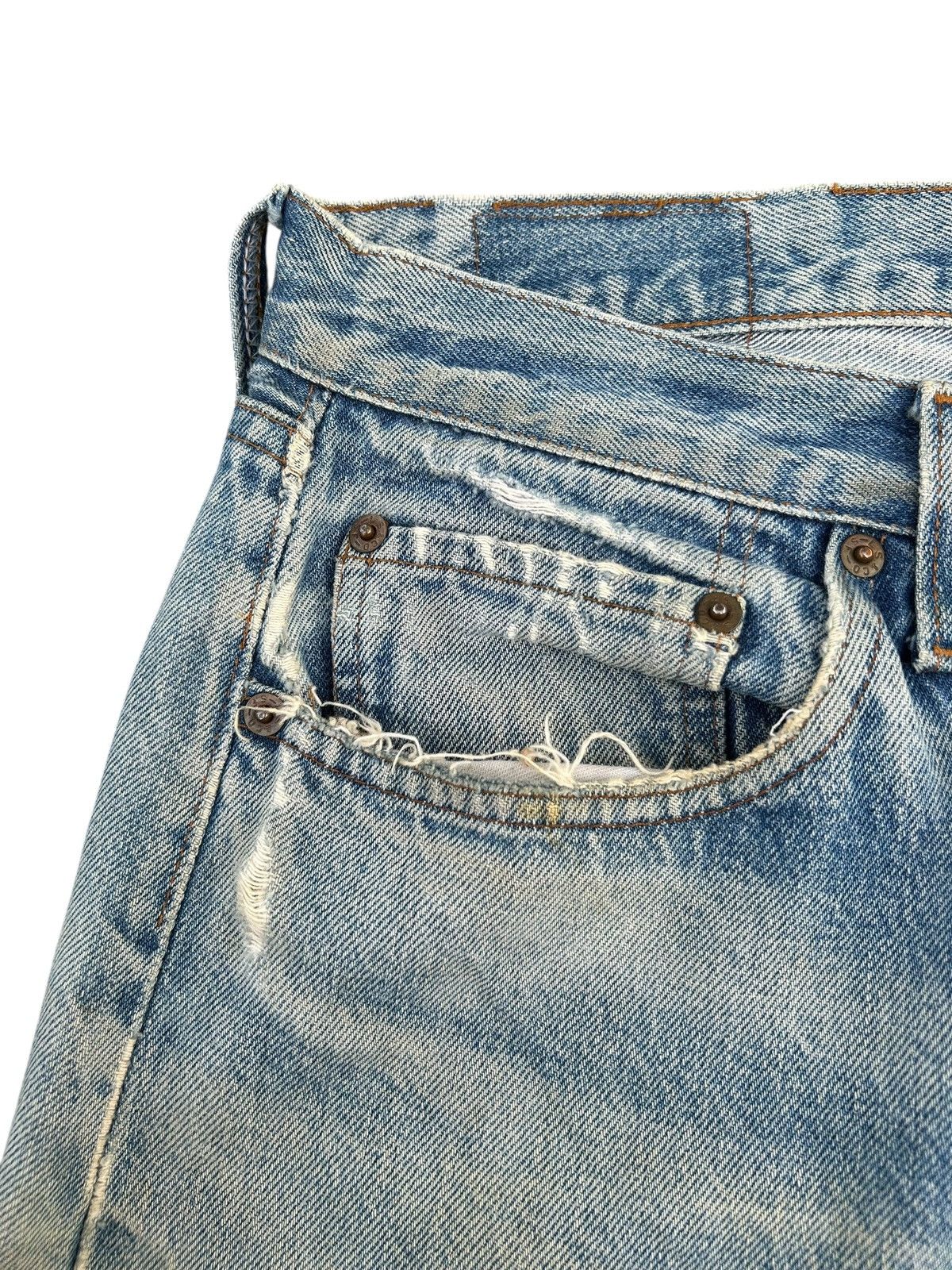 Levi's Vintage Clothing 80's THRASHED Levi's 555 Reconstructed Repair Denim Size US 30 / EU 46 - 9 Thumbnail