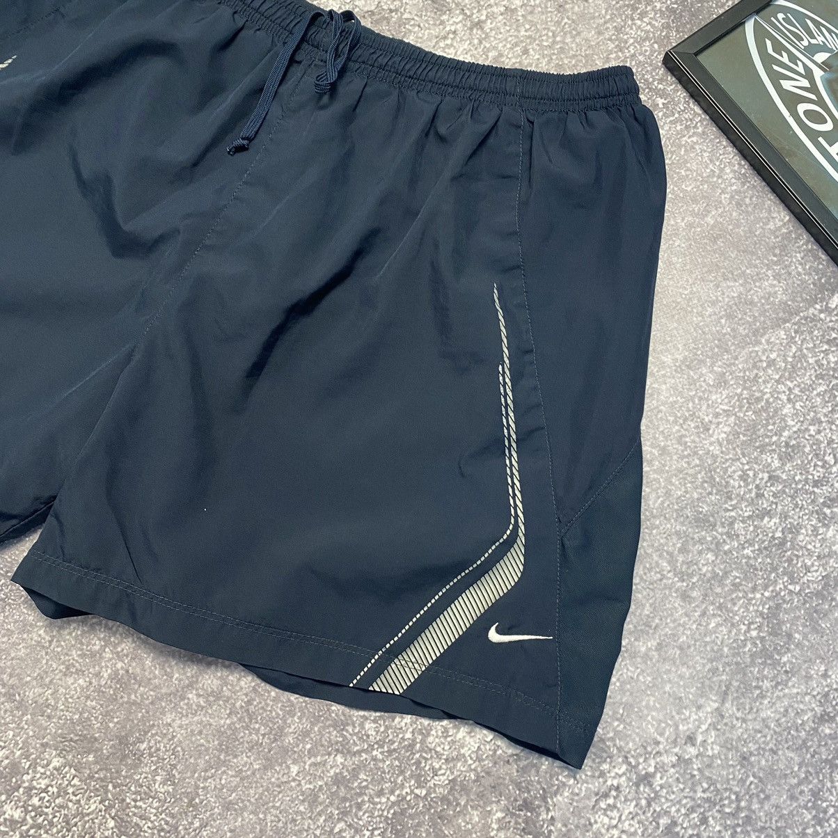 Nike Vintage Nike Small swoosh Dri fit training shorts Size US 30 / EU 46 - 2 Thumbnail